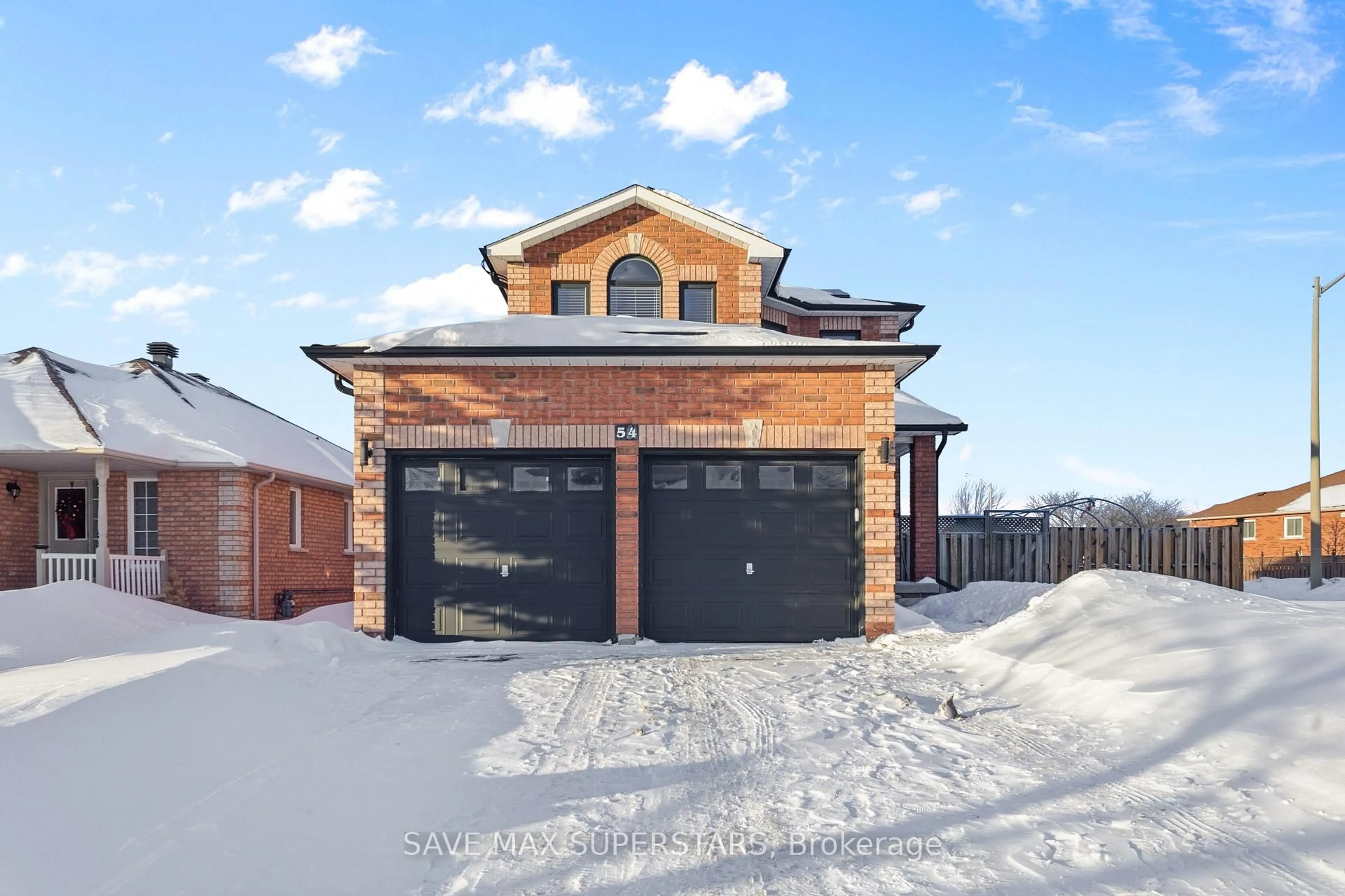 Home with brick exterior material, street for 54 Gore Dr, Barrie Ontario L4N 5R5