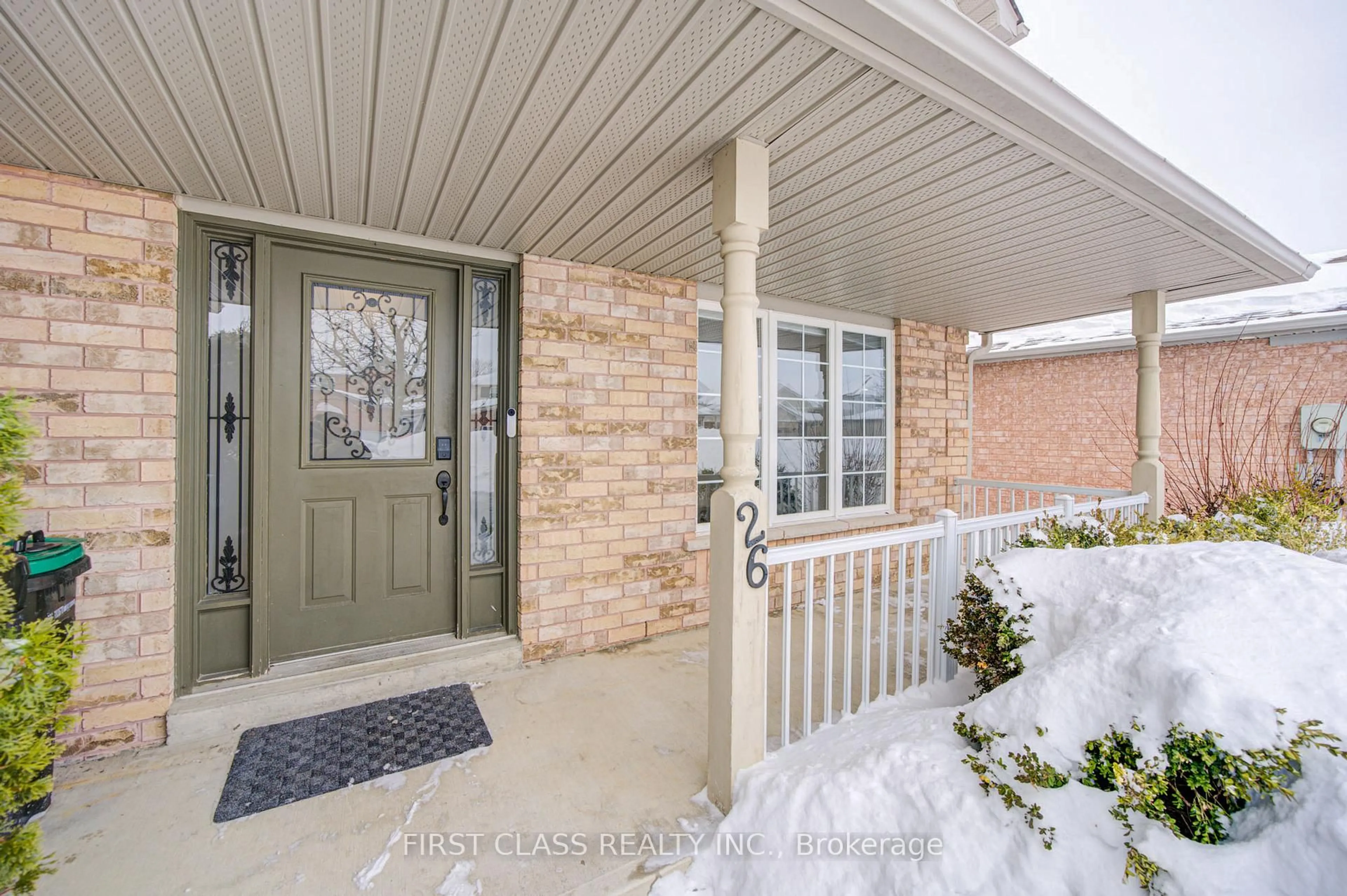 Indoor entryway for 26 COUNTRY Lane, Barrie Ontario L4N 0E6