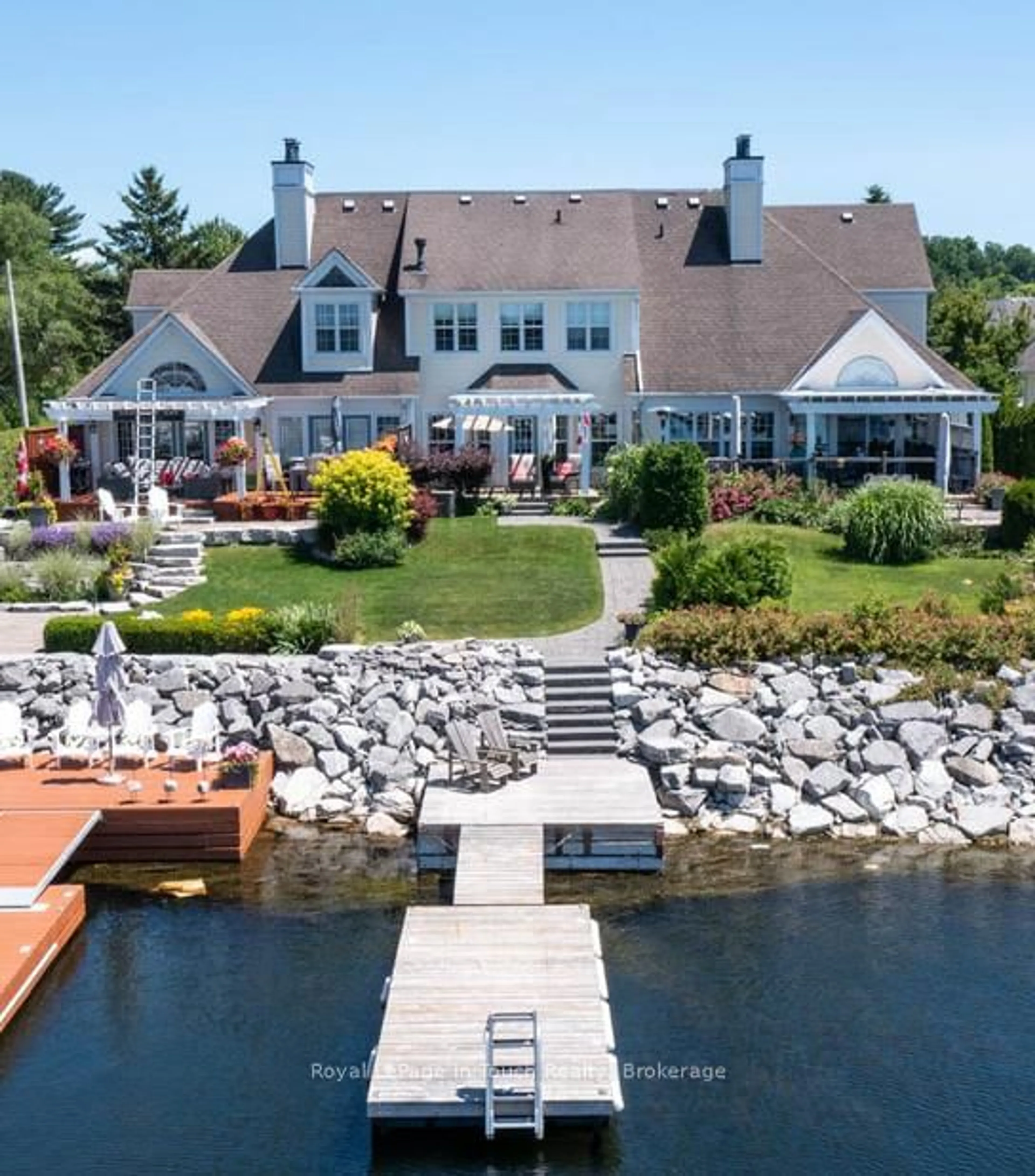 A pic from outside/outdoor area/front of a property/back of a property/a pic from drone, water/lake/river/ocean view for 102 Wycliffe Cove, Tay Ontario L0K 2A0