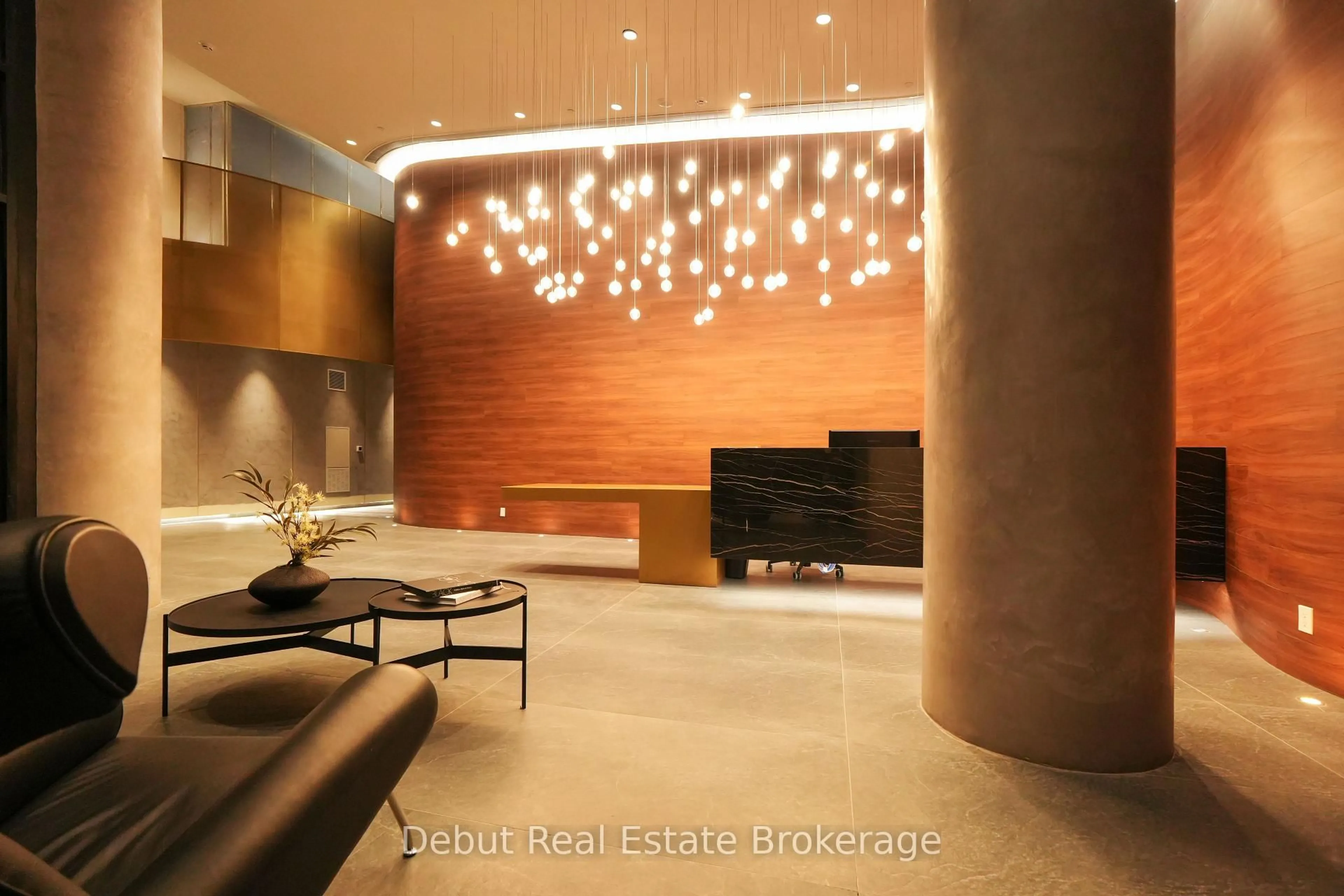 Lobby for 39 Mary St #3205, Barrie Ontario L4N 1S9