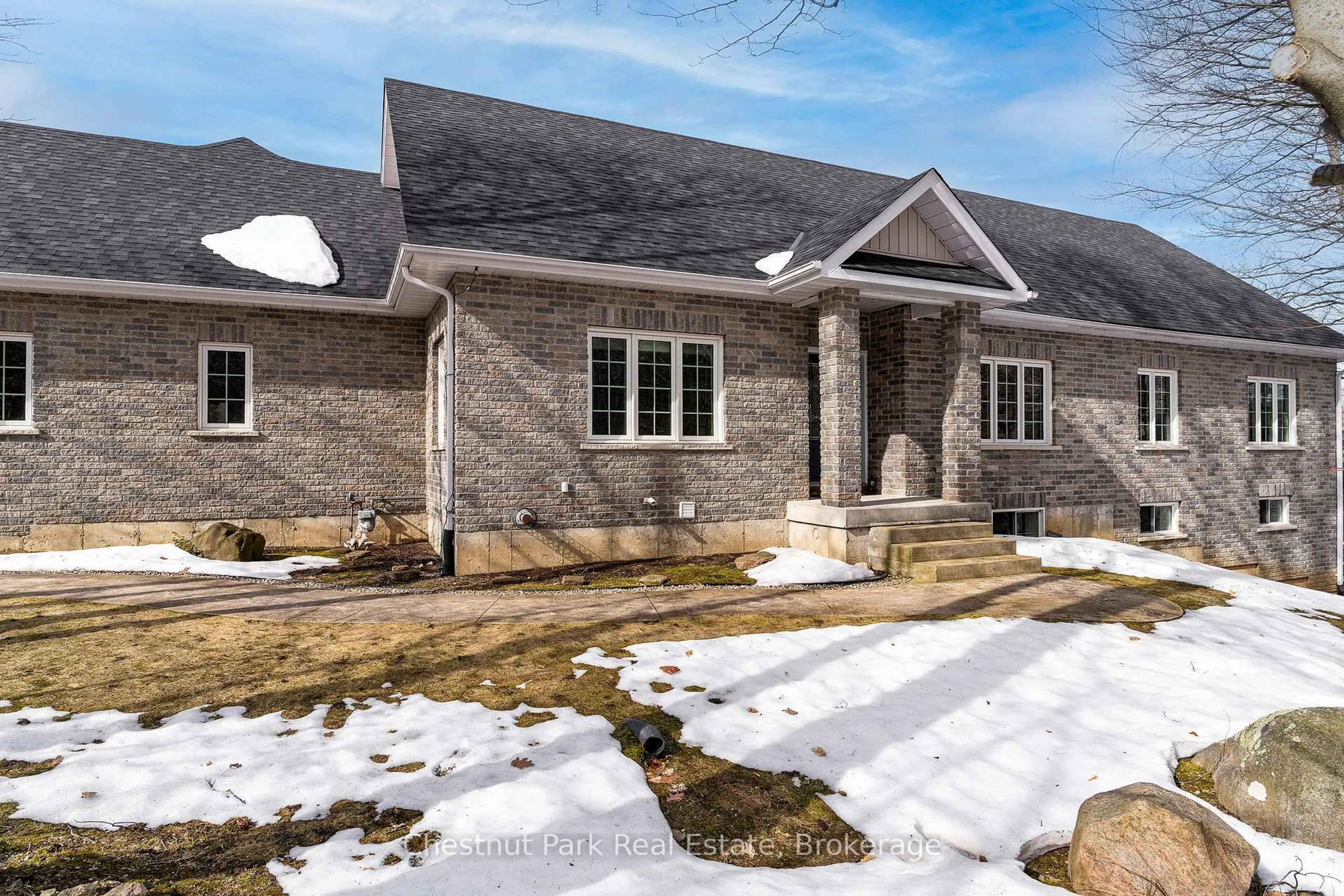 Home with brick exterior material, street for 28 Boyd Cres, Oro-Medonte Ontario L0K 1N0