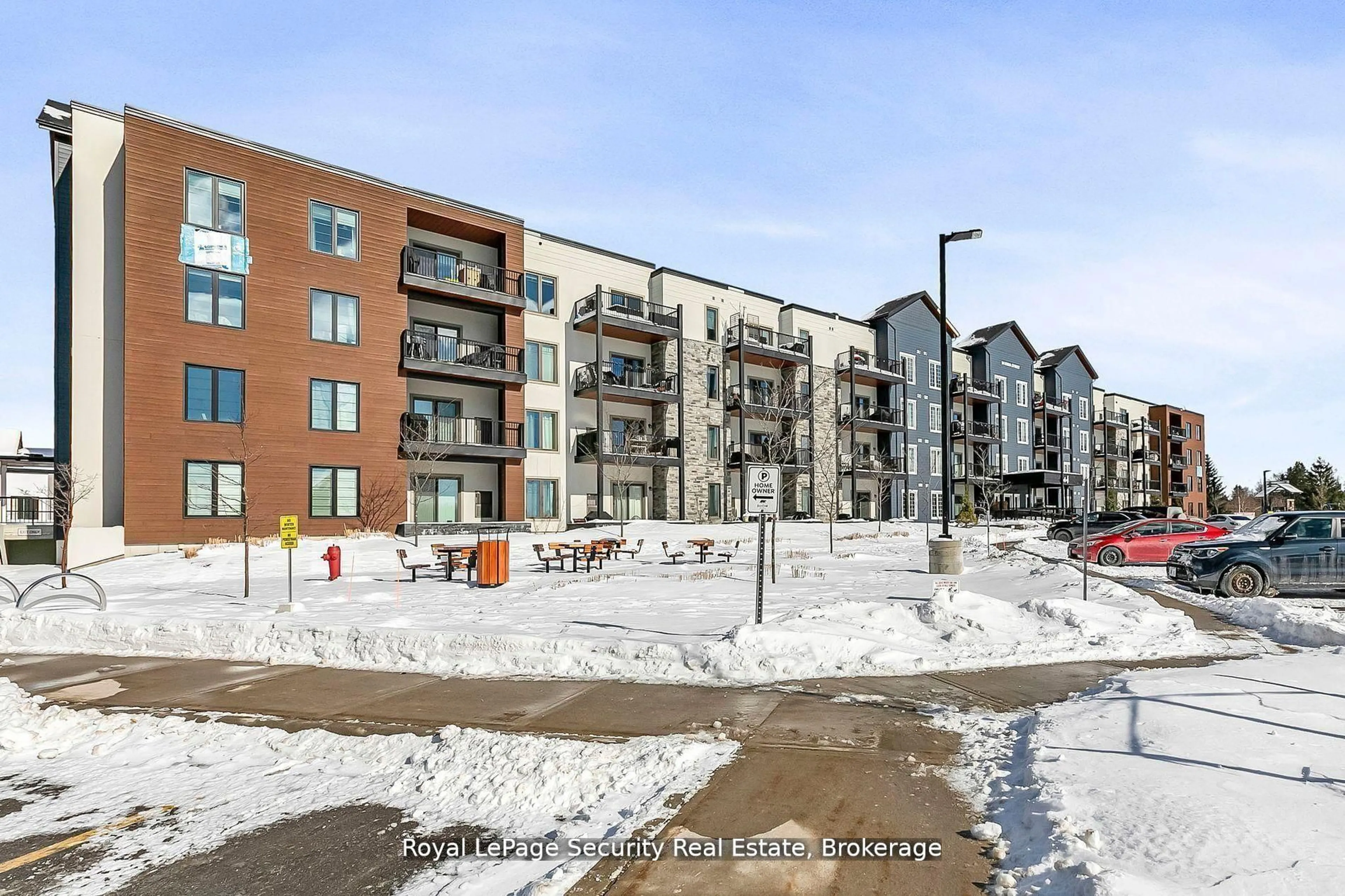 A pic from outside/outdoor area/front of a property/back of a property/a pic from drone, unknown for 54 Koda St #217, Barrie Ontario L9J 0J6