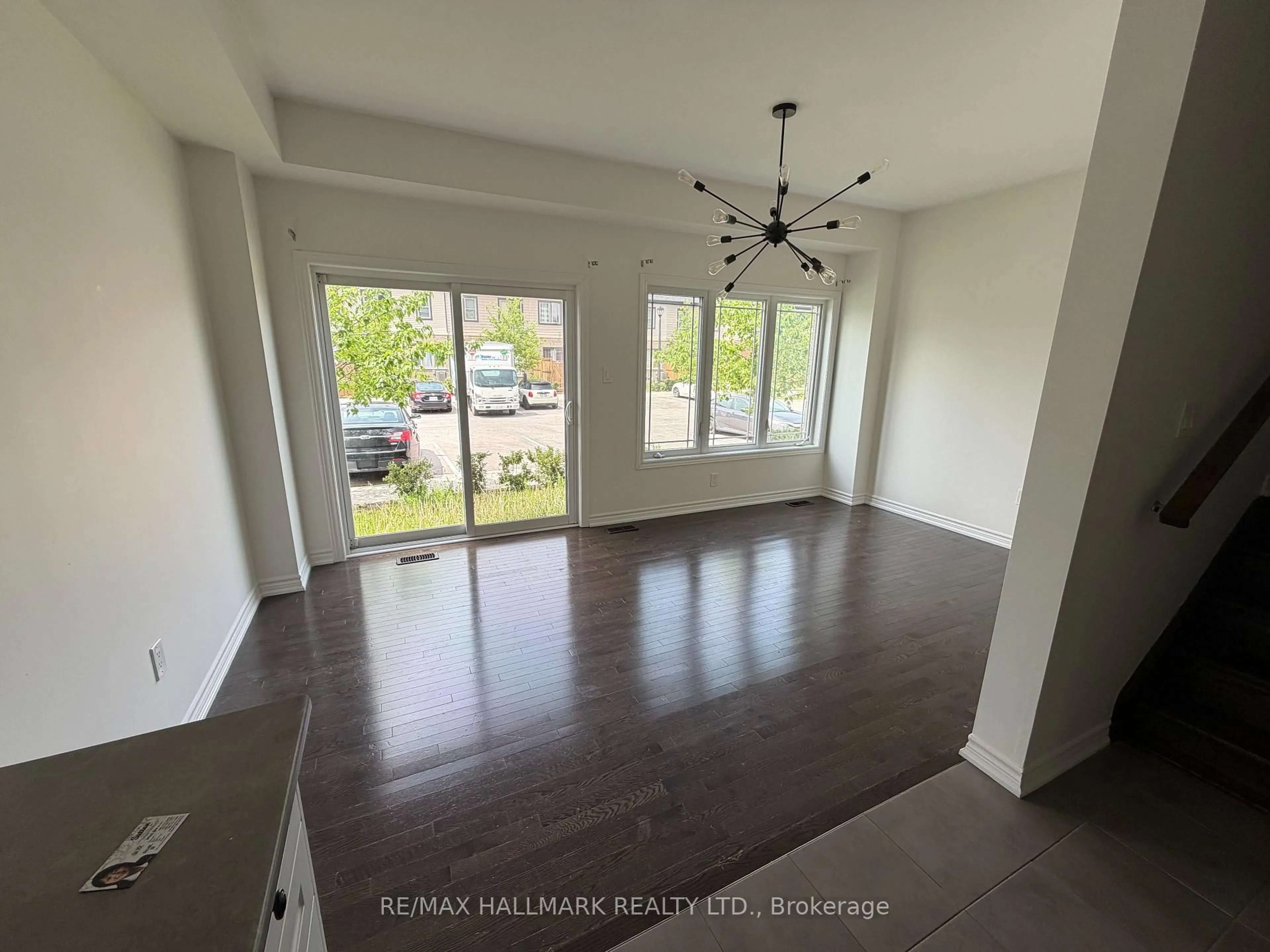 A pic of a room for 32 Deneb Rd, Barrie Ontario L4M 0K6