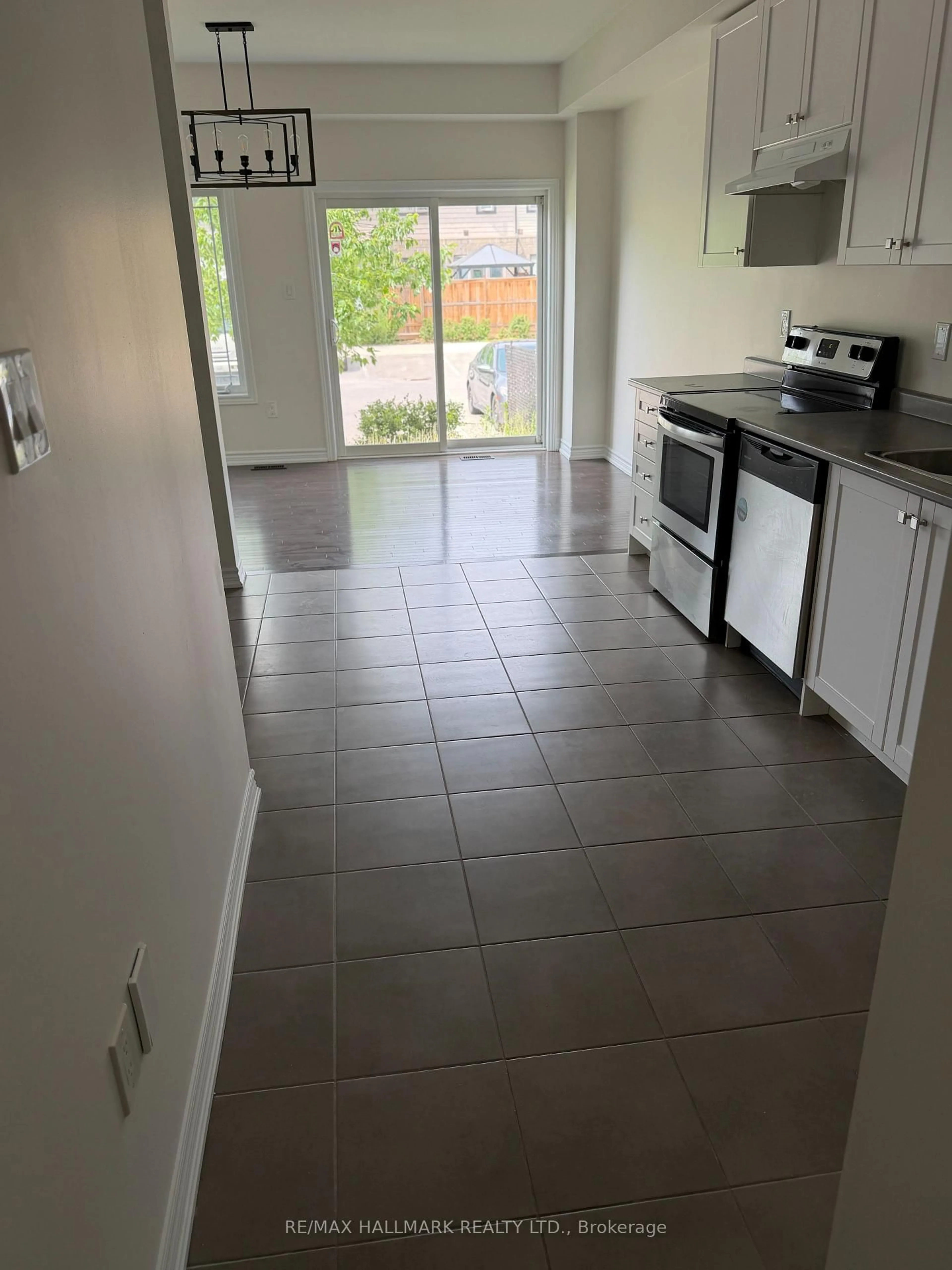 Unknown for 36 Deneb St, Barrie Ontario L4M 0K6