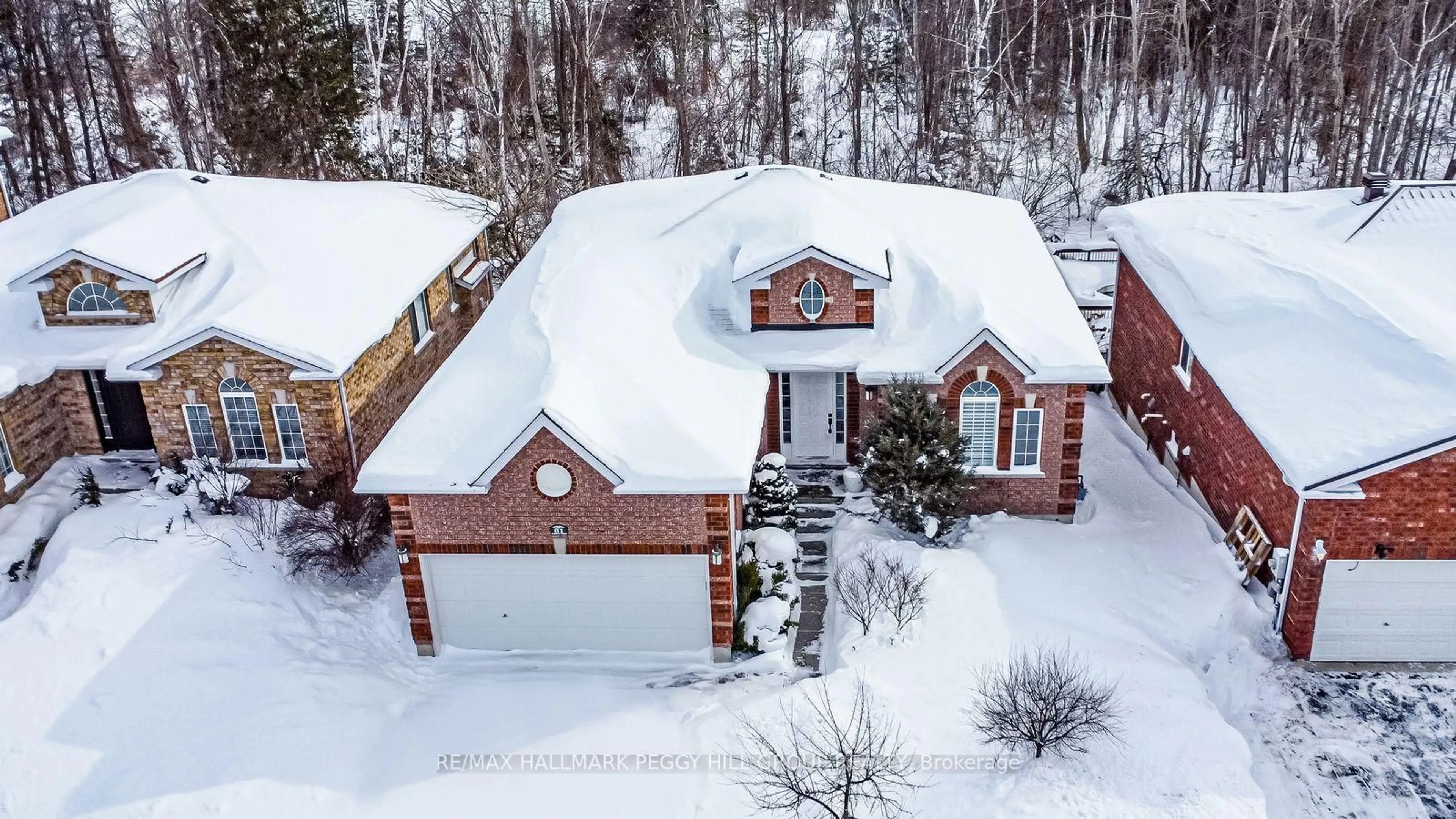 A pic from outside/outdoor area/front of a property/back of a property/a pic from drone, street for 81 Sproule Dr, Barrie Ontario L4N 0X5