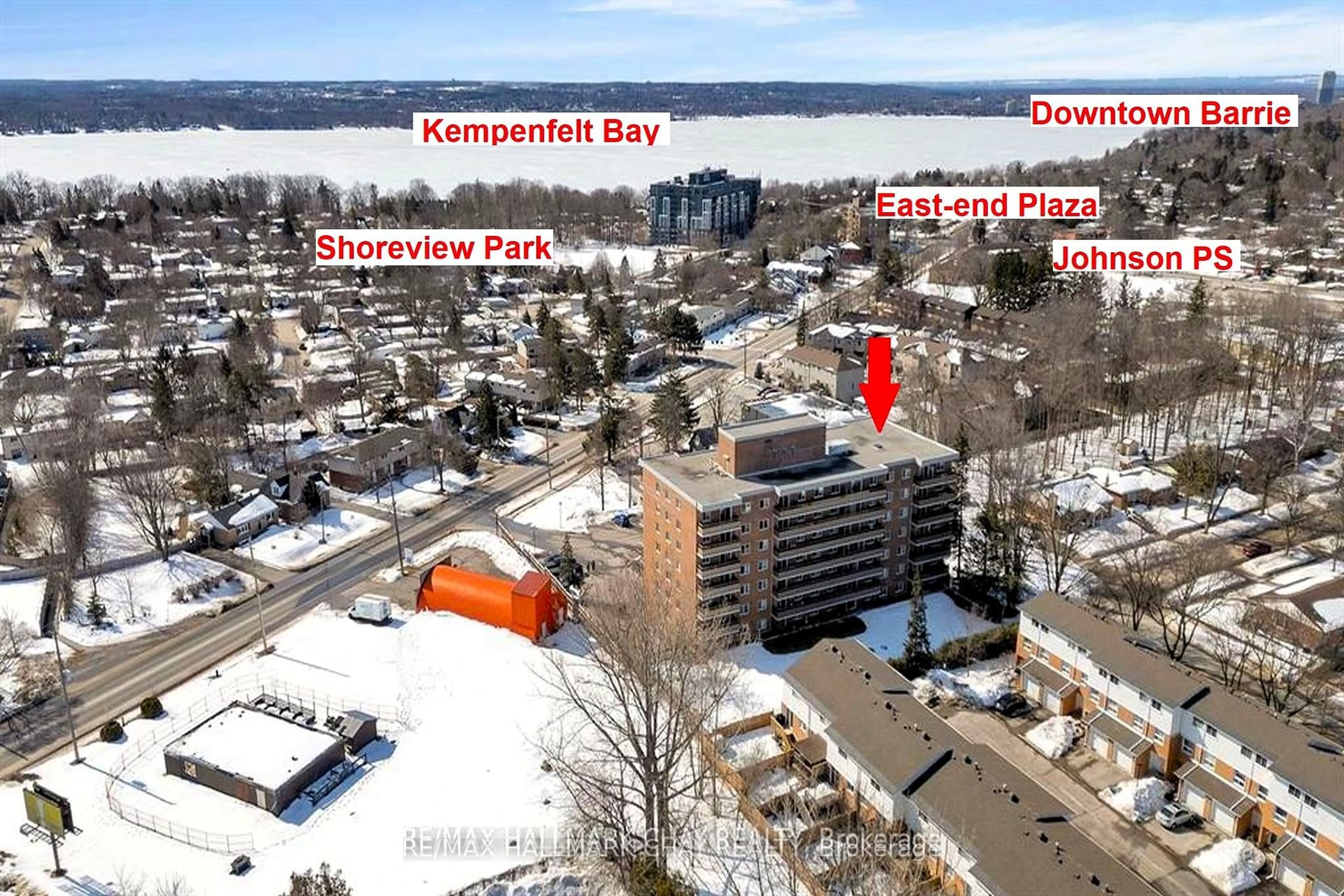 A pic from outside/outdoor area/front of a property/back of a property/a pic from drone, city buildings view from balcony for 414 Blake St #702, Barrie Ontario L4M 5J7