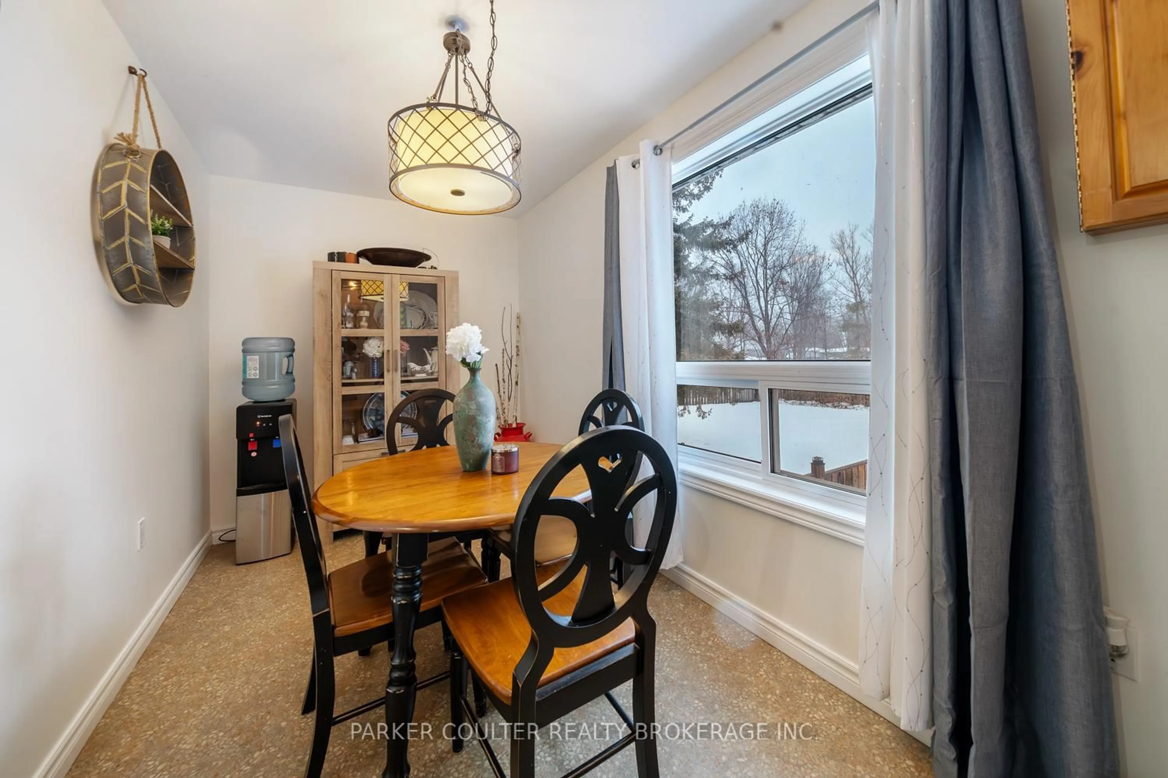 Dining room, unknown for 3367 Azcona Ave, Severn Ontario L0K 1G0