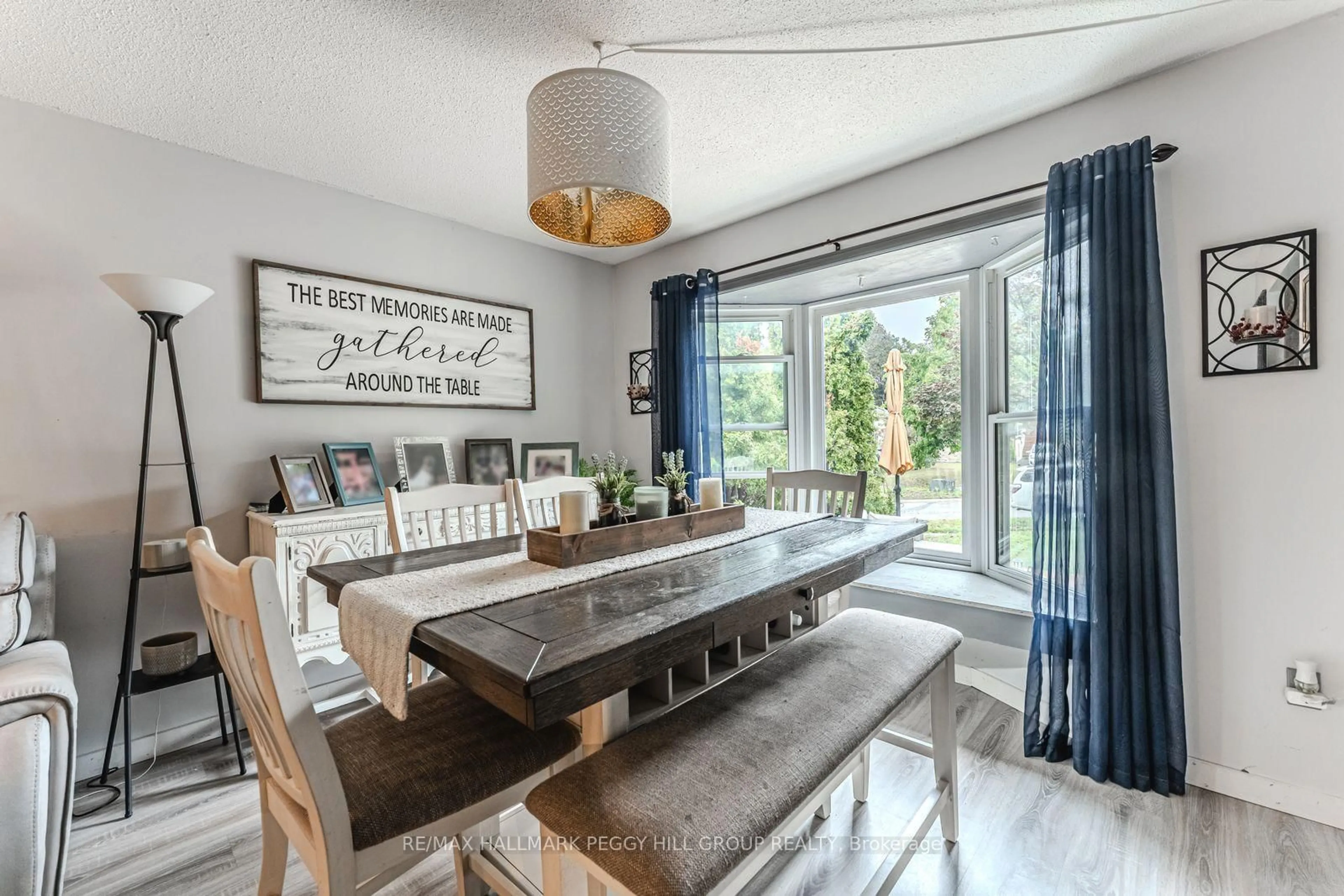 Dining room, unknown for 69 Fox Ru, Barrie Ontario L4N 5L6