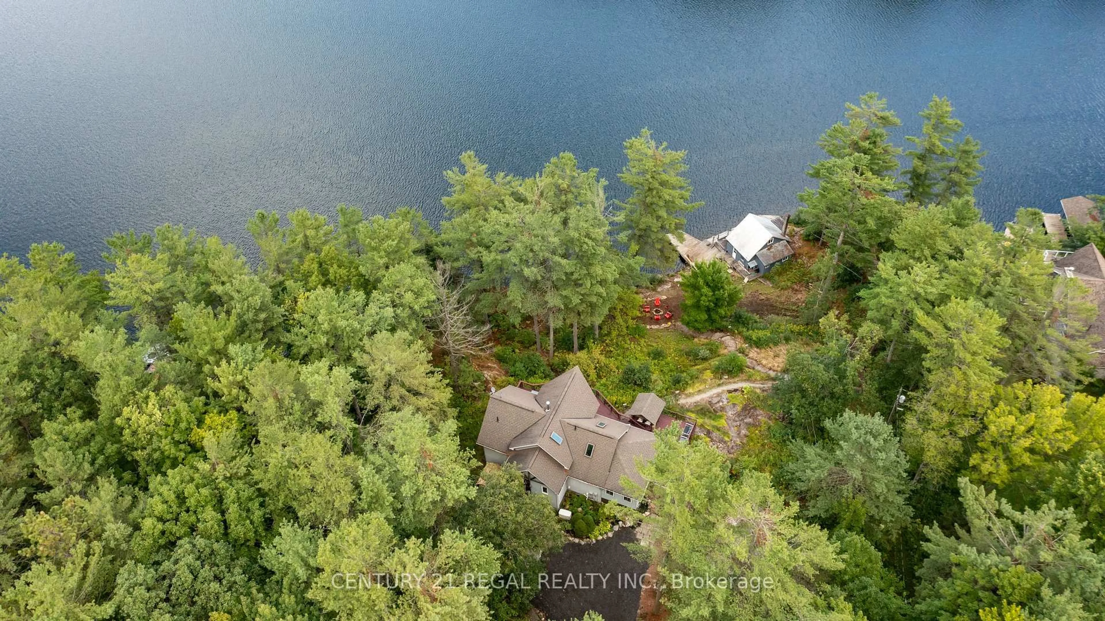 A pic from outside/outdoor area/front of a property/back of a property/a pic from drone, water/lake/river/ocean view for 1961 BEAVER DAM Rd, Severn Ontario L0K 1E0