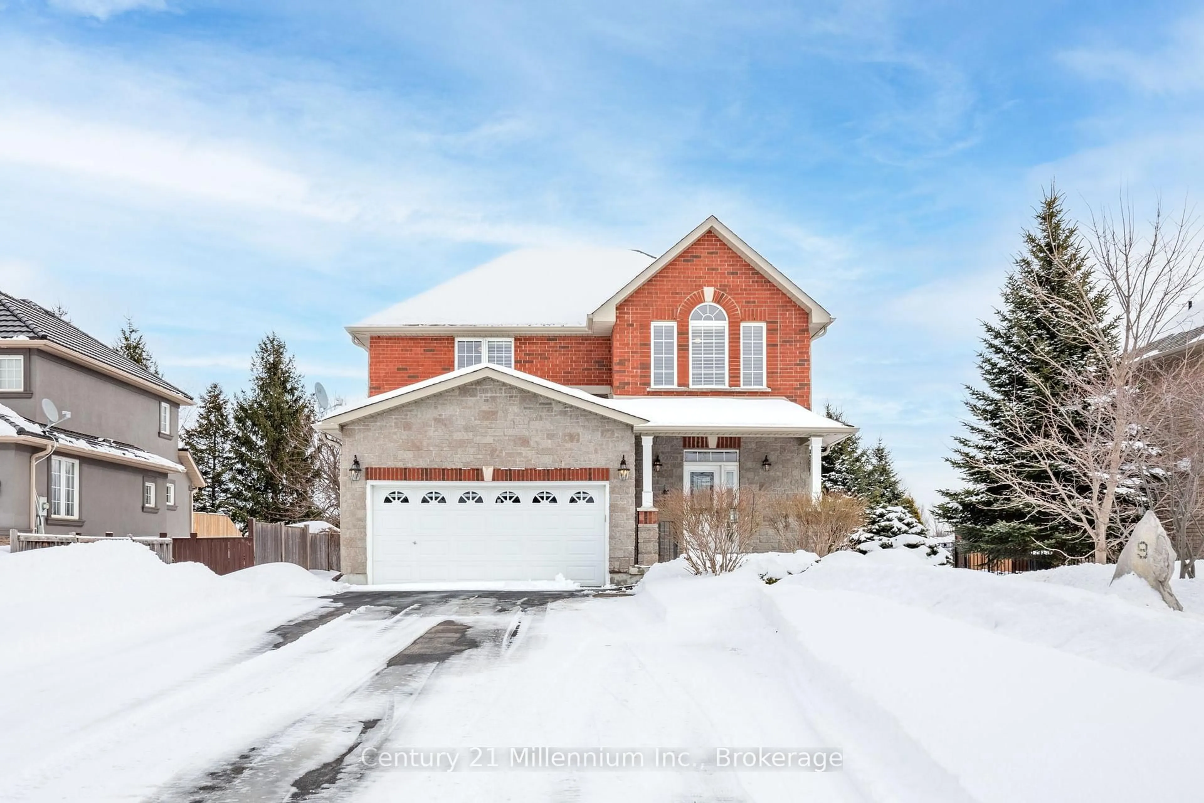 Home with brick exterior material, street for 9 Hill St, Collingwood Ontario L9Y 0A7