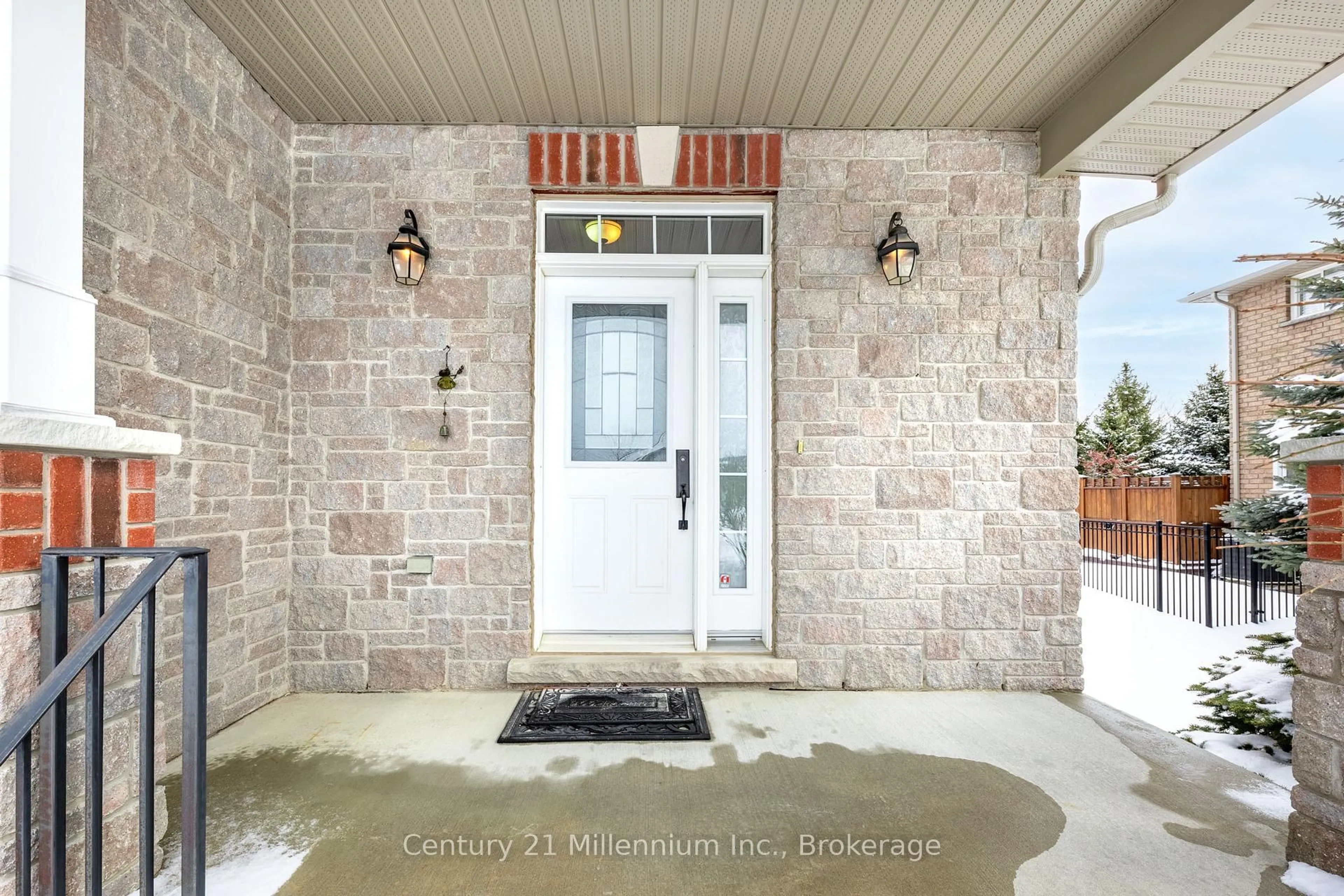 Indoor entryway for 9 Hill St, Collingwood Ontario L9Y 0A7
