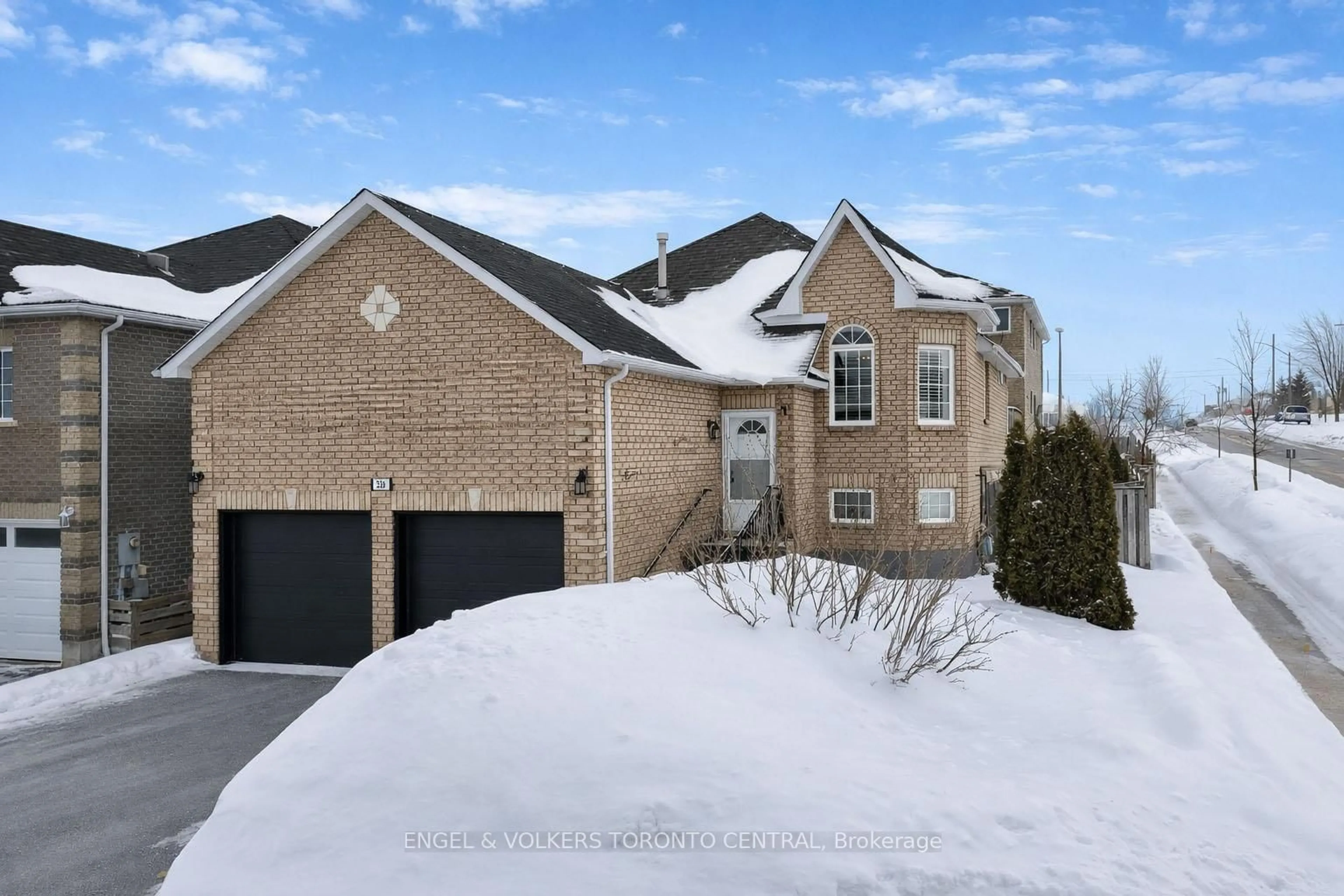 Home with brick exterior material, street for 239 Country Lane, Barrie Ontario L4N 0W2