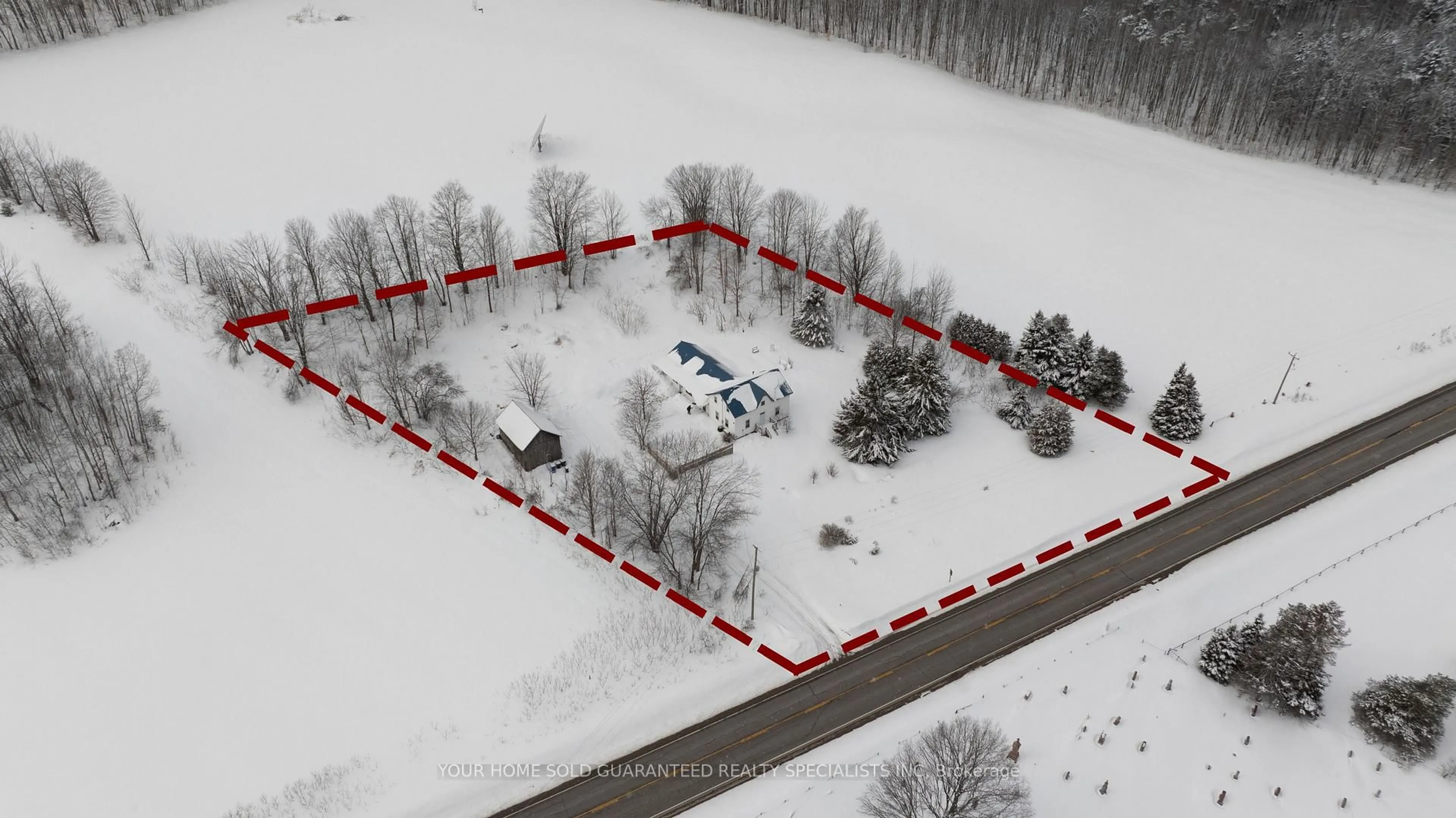A pic from outside/outdoor area/front of a property/back of a property/a pic from drone, building for 4396 Penetanguishene Rd, Springwater Ontario L0L 1V0