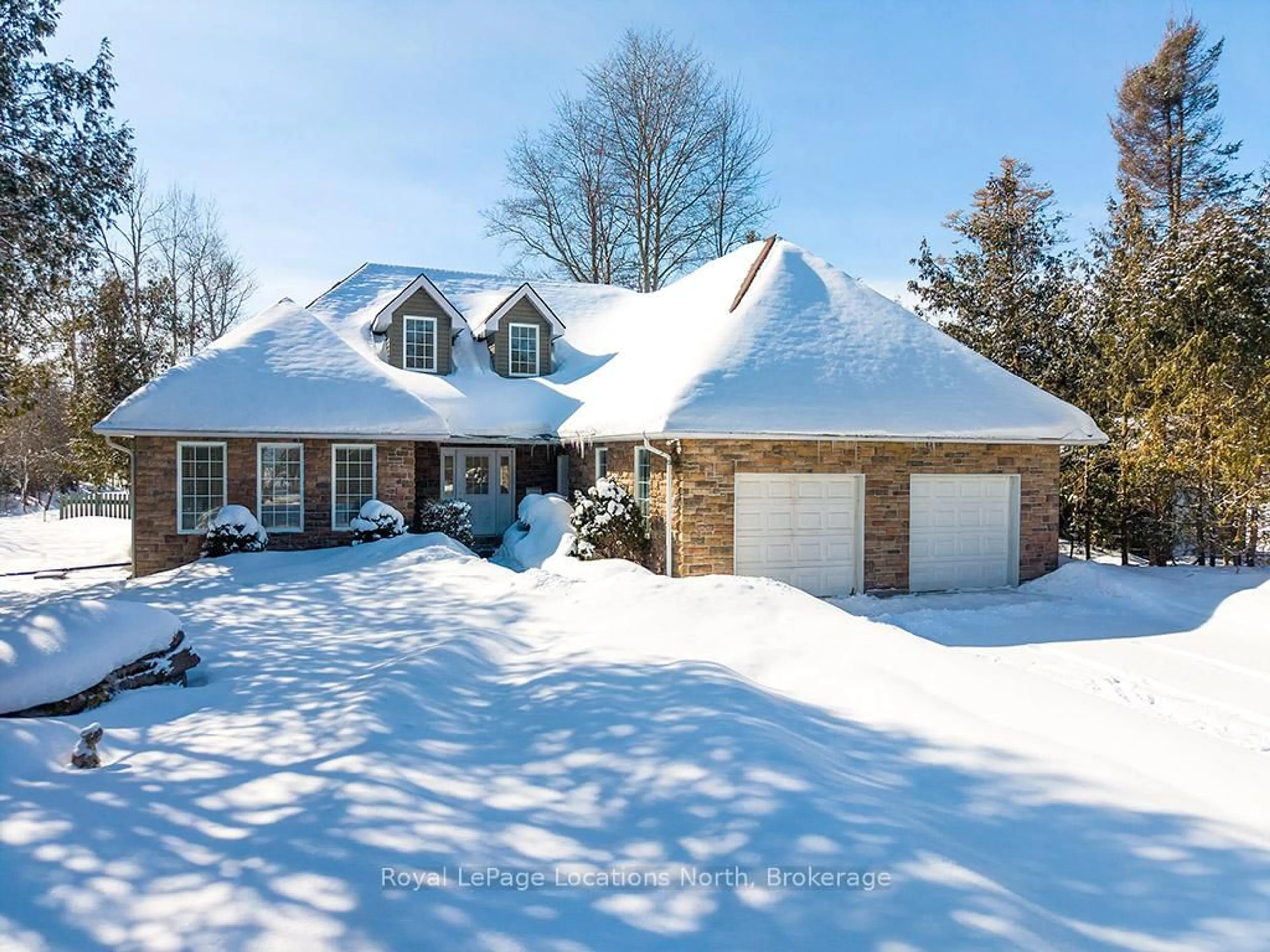 Home with brick exterior material, street for 34 Georgian Manor Dr, Collingwood Ontario L9T 5P2