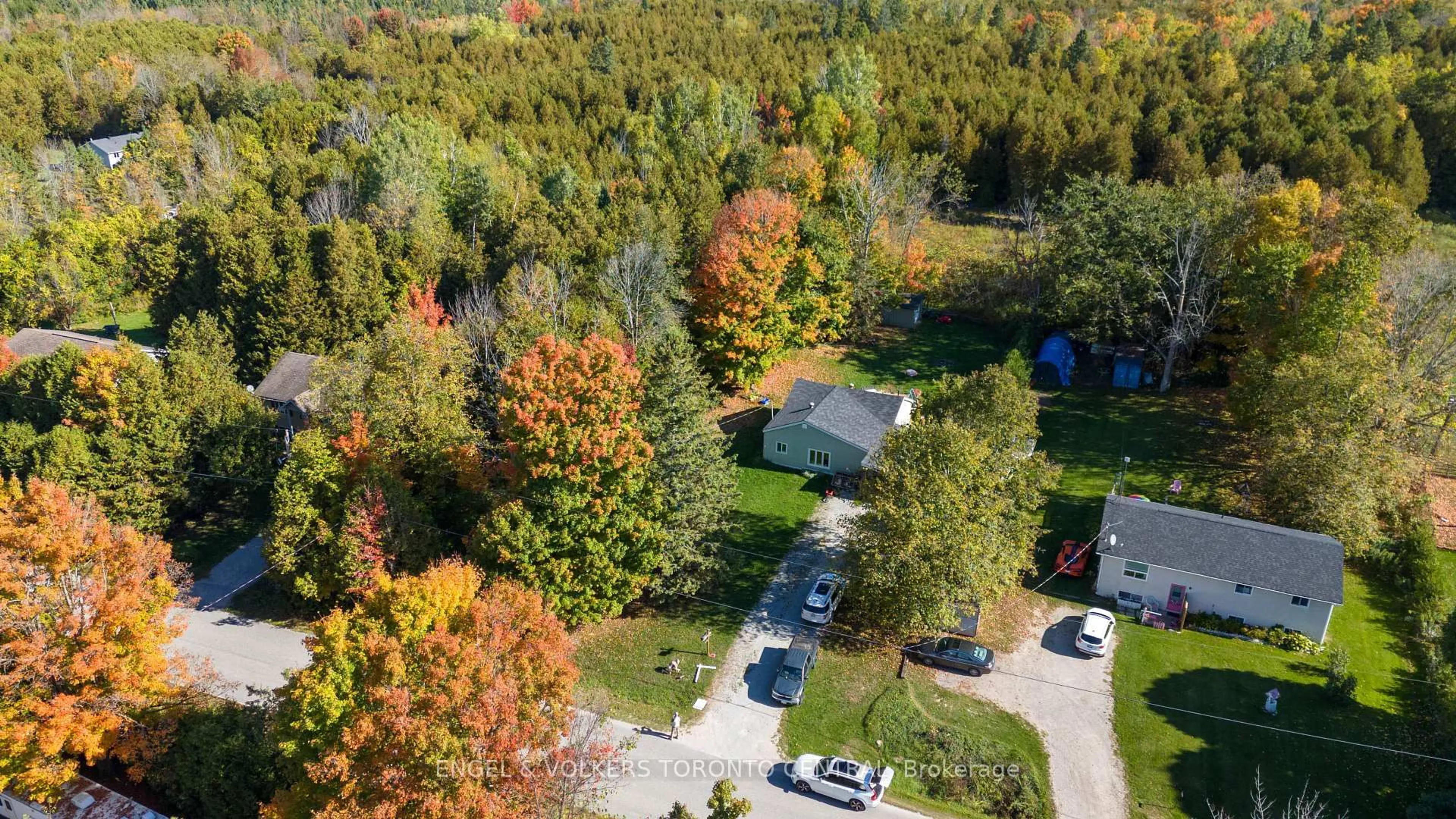 A pic from outside/outdoor area/front of a property/back of a property/a pic from drone, forest/trees view for 2165 TOWN Line, Severn Ontario L0K 1E0