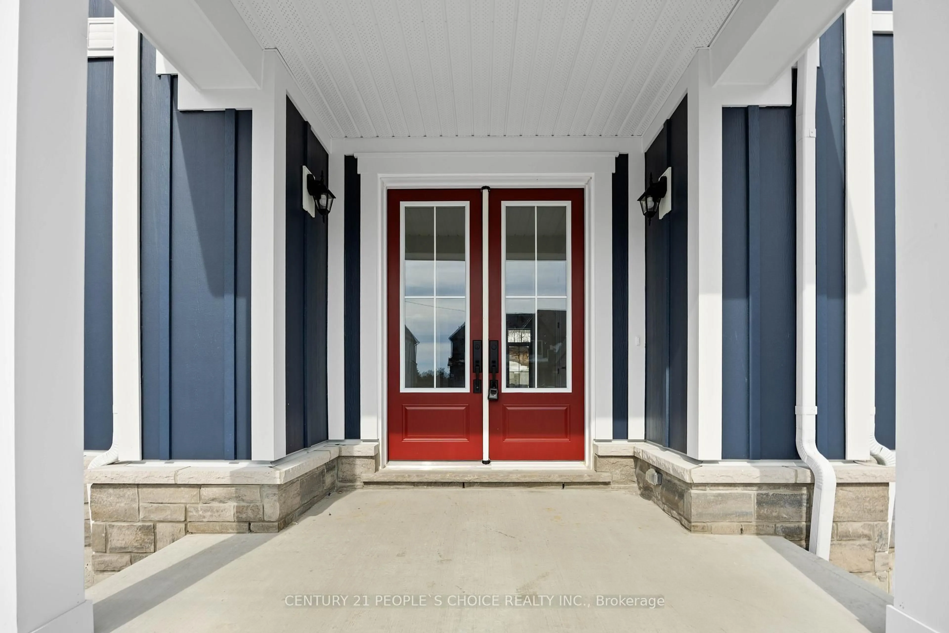 Indoor entryway for 6 Aldwinckle Ave, Oro-Medonte Ontario L0L 2L0