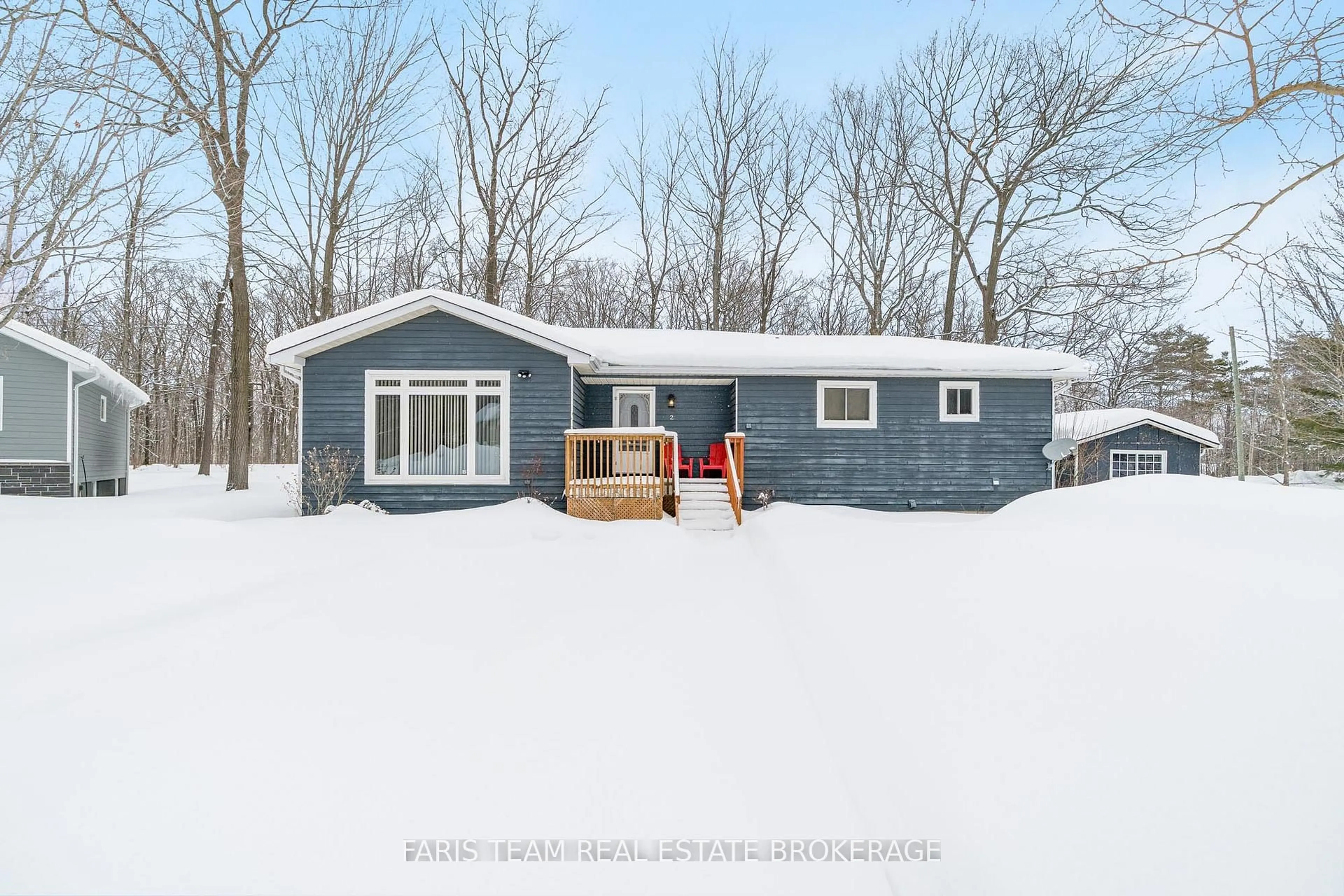 Unknown for 2 Ojibway Crt, Tiny Ontario L9M 0B2