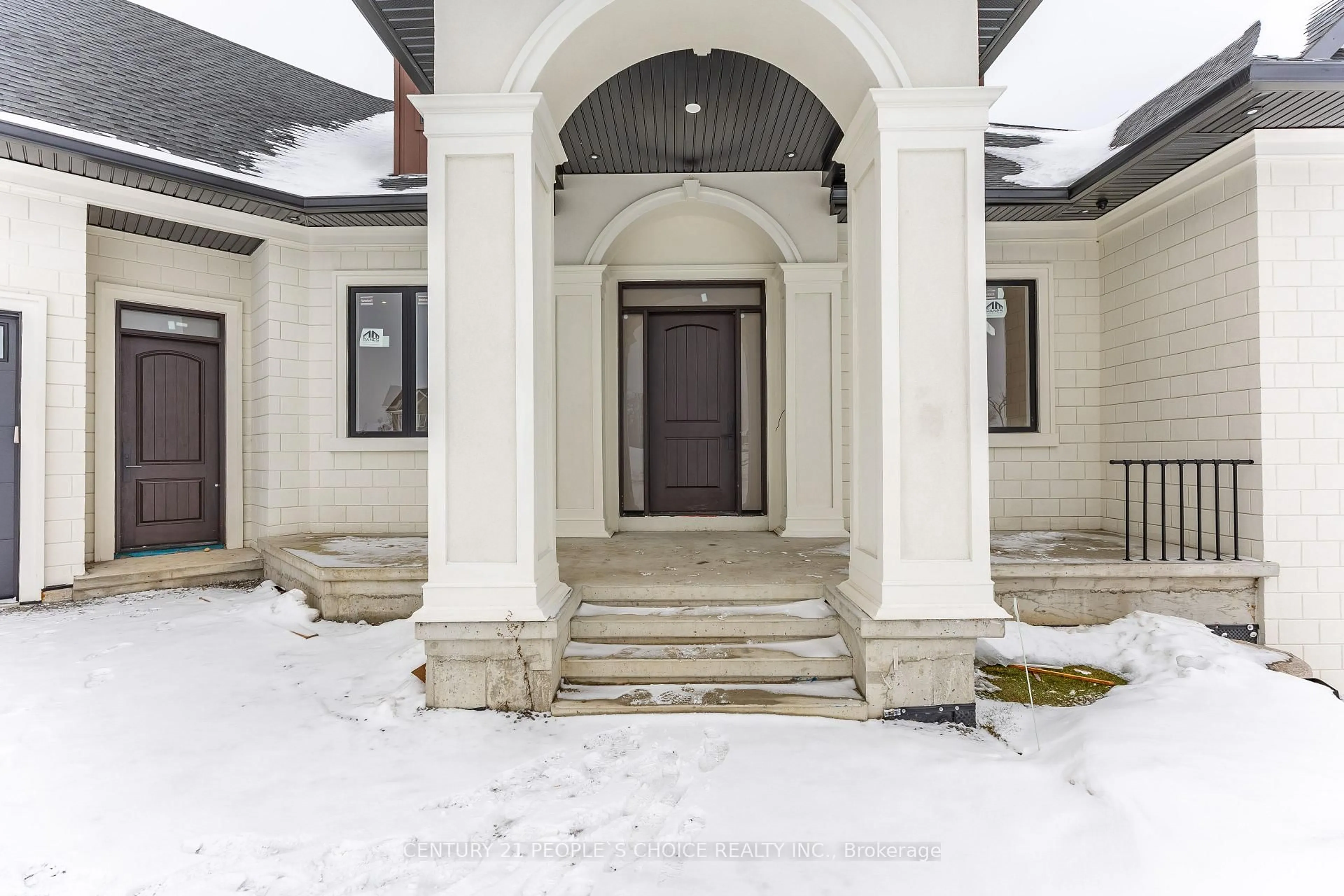 Indoor foyer for 11 Caldwell Dr, Oro-Medonte Ontario L0L 2L0