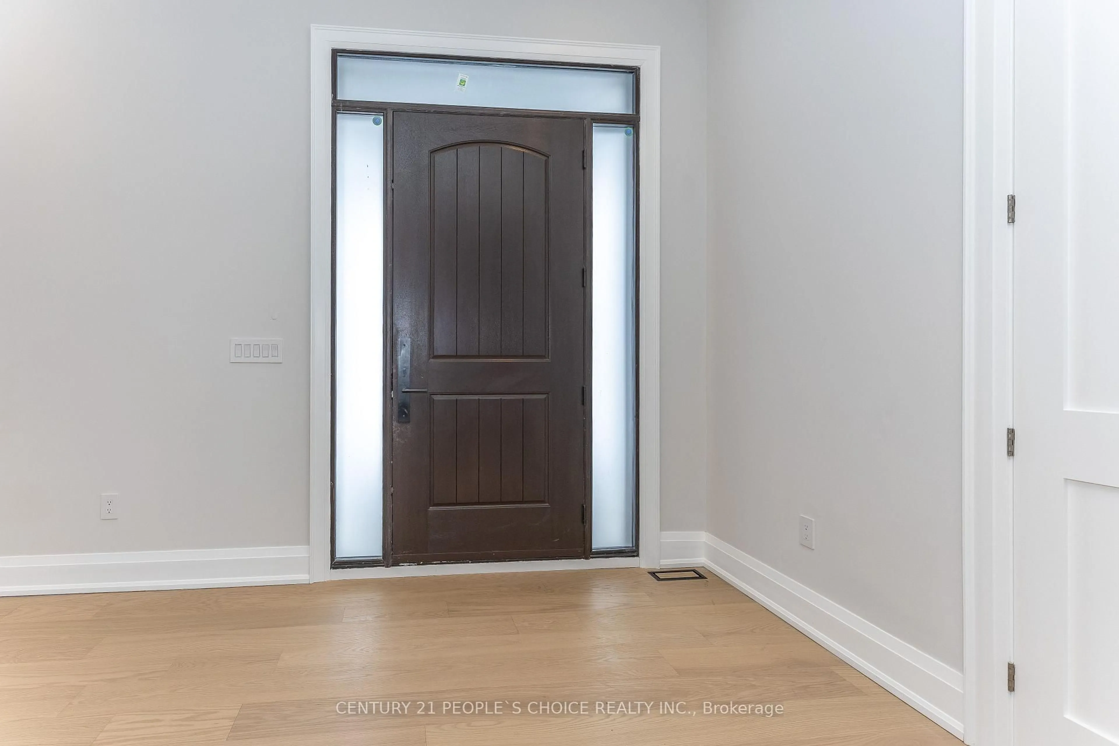 Indoor entryway for 11 Caldwell Dr, Oro-Medonte Ontario L0L 2L0