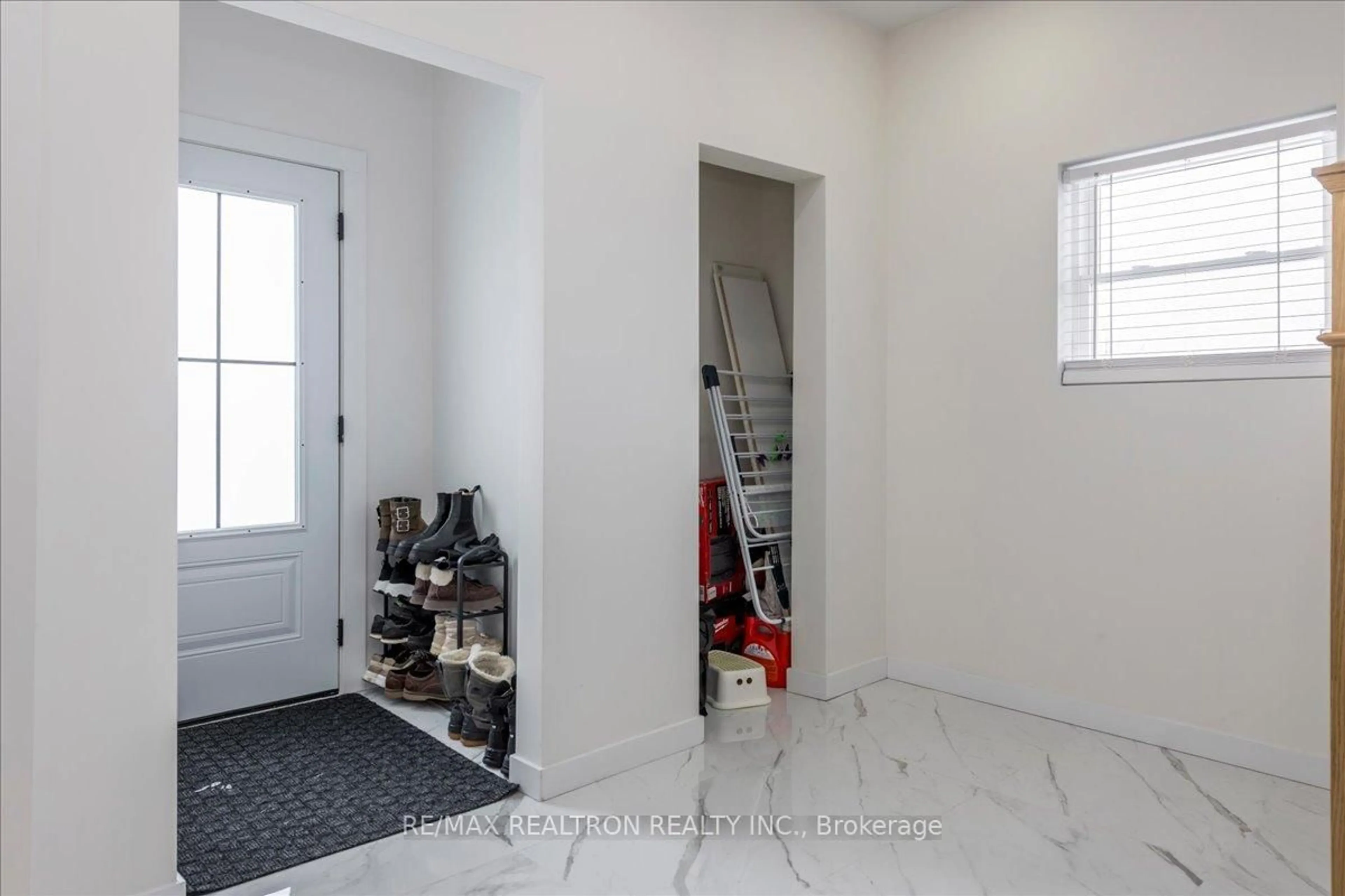 Unknown for 119 Jephson St, Tay Ontario L0K 2A0