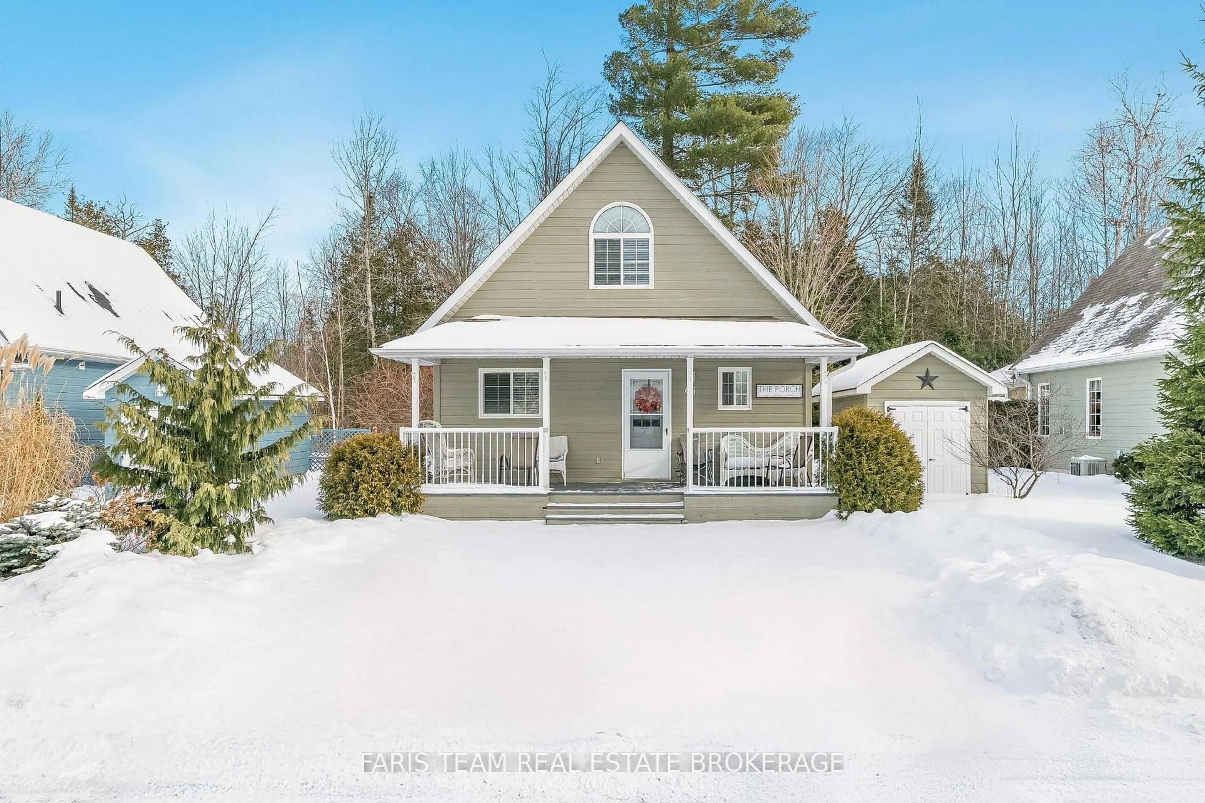 Home with vinyl exterior material, street for 65 Madawaska Tr, Wasaga Beach Ontario L9Z 1X7