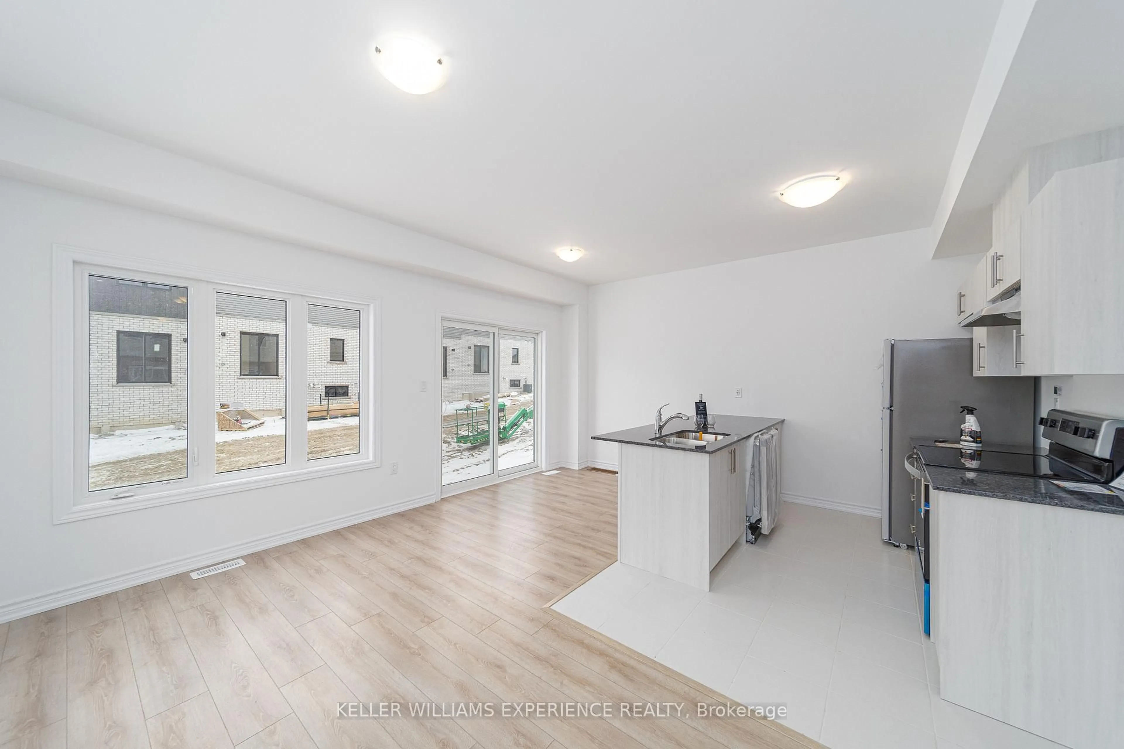 Open concept kitchen, unknown for 12 Wagon Lane, Barrie Ontario L9J 0V1