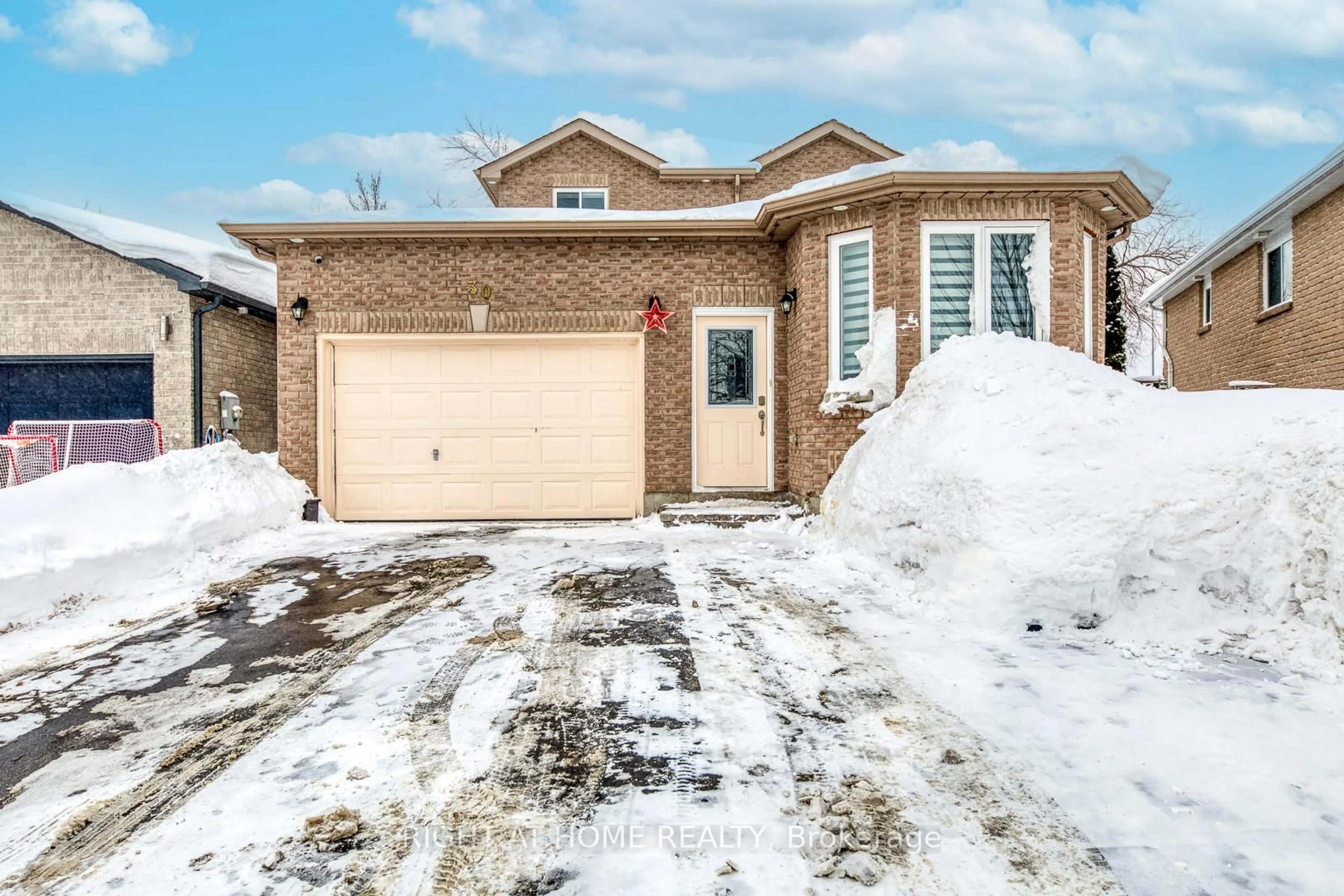 Home with brick exterior material, street for 30 BRIGHTON Rd, Barrie Ontario L4M 6S4