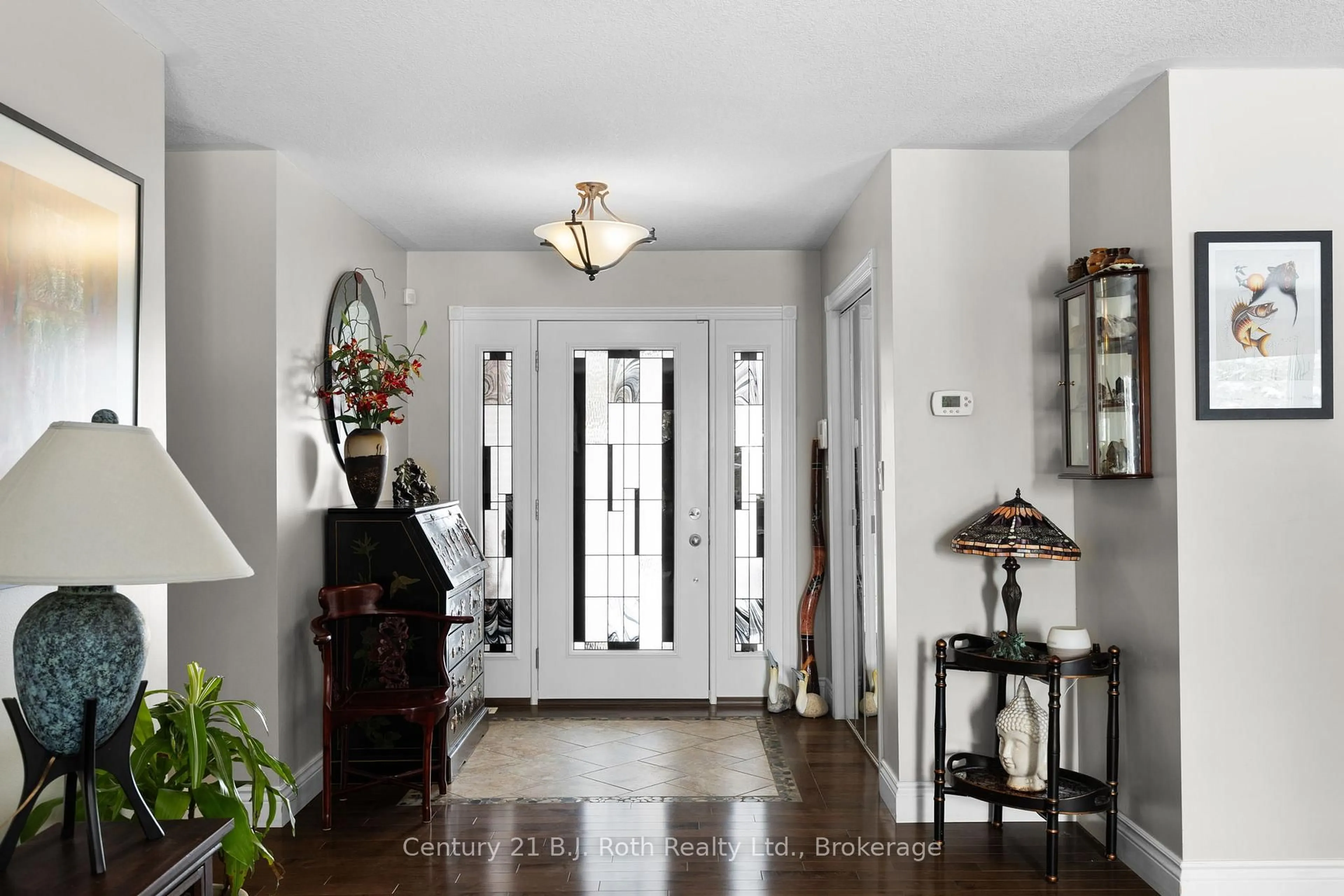 Indoor entryway for 179 Bayshore Dr, Ramara Ontario L0K 1B0