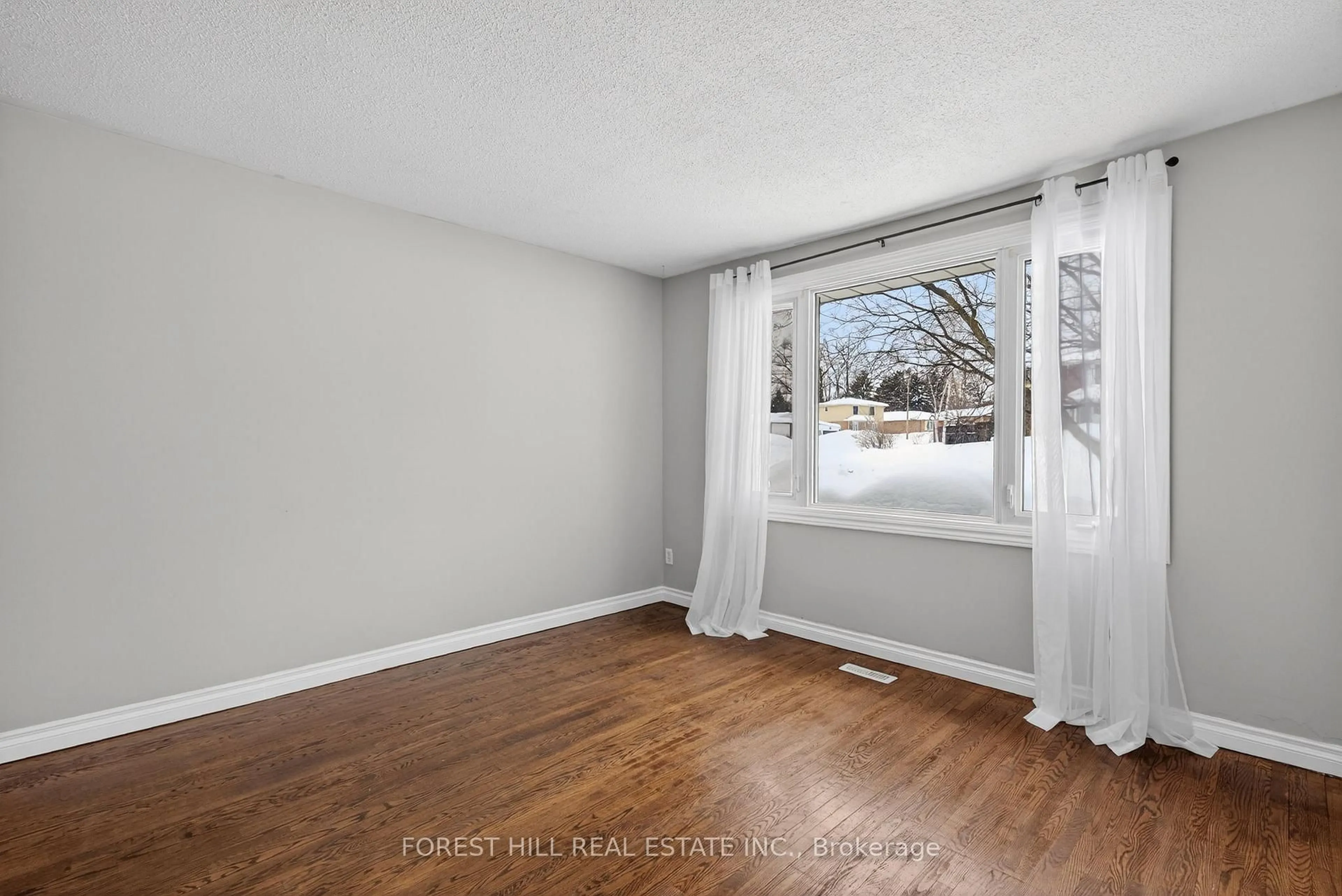 A pic of a room for 35 Daphne Cres, Barrie Ontario L4M 2Y7