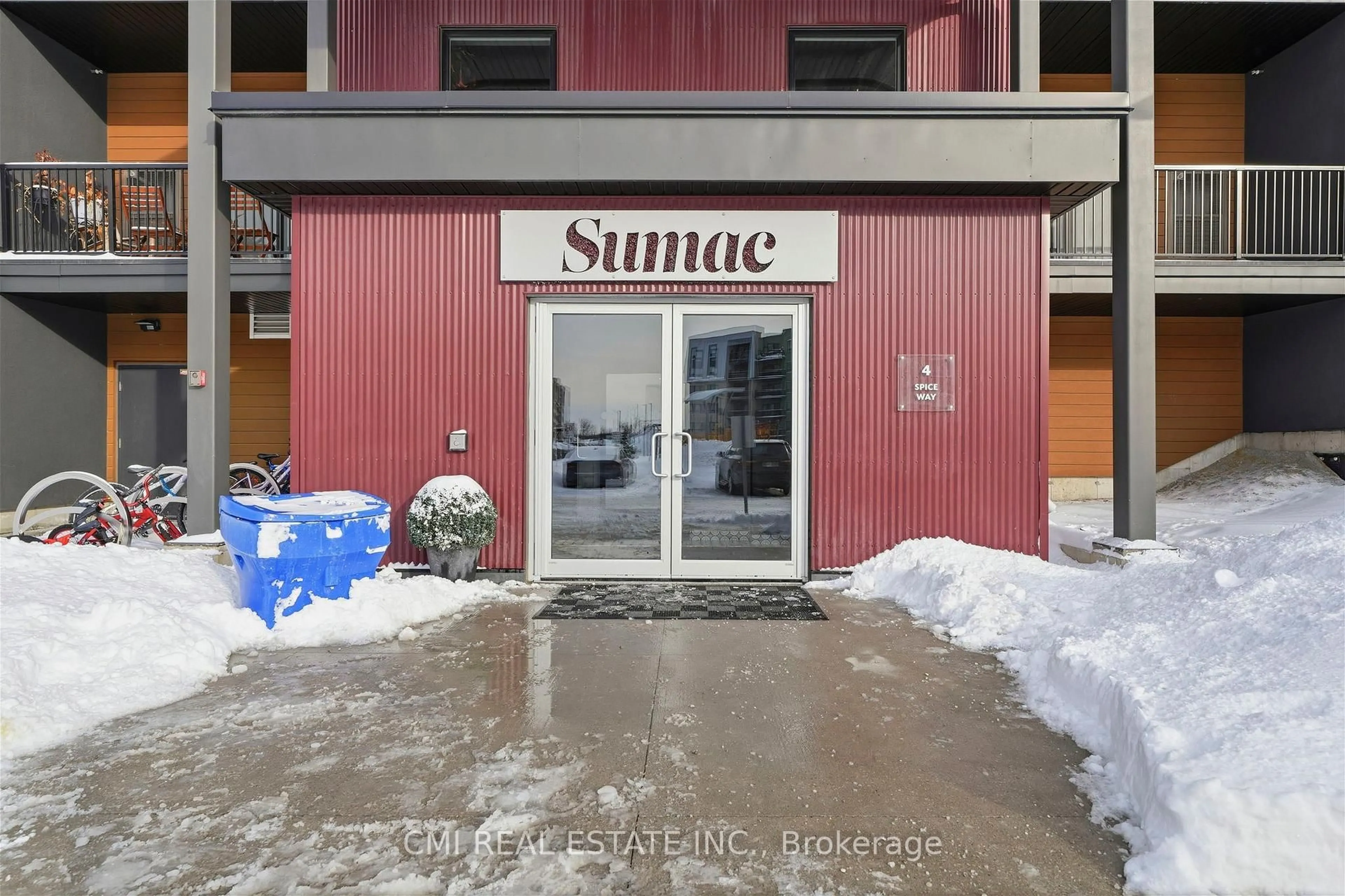 Unknown for 4 Spice Way #501, Barrie Ontario L9J 0M2