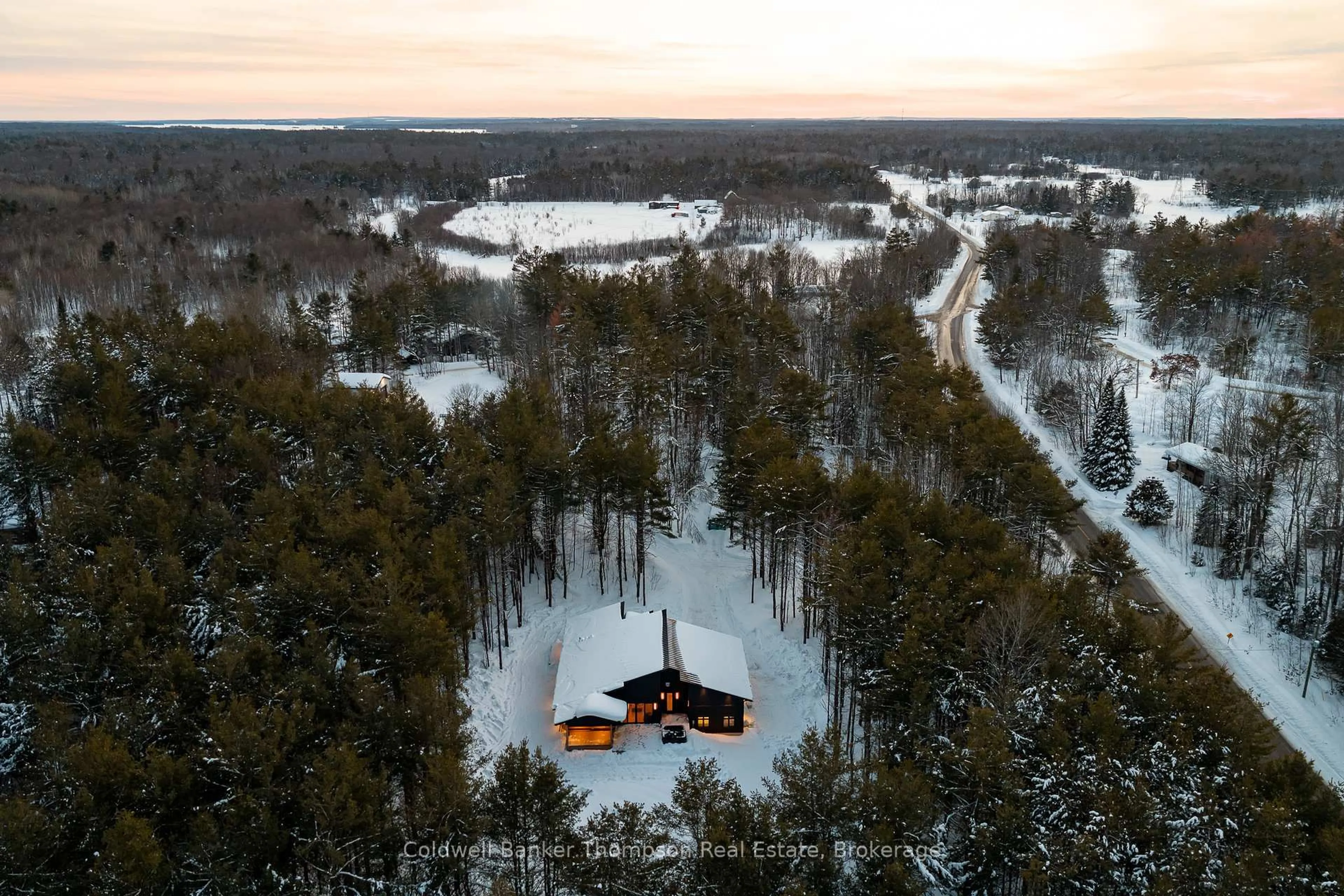 A pic from outside/outdoor area/front of a property/back of a property/a pic from drone, forest/trees view for 5130 Severn Pines Cres, Severn Ontario L0K 2B0