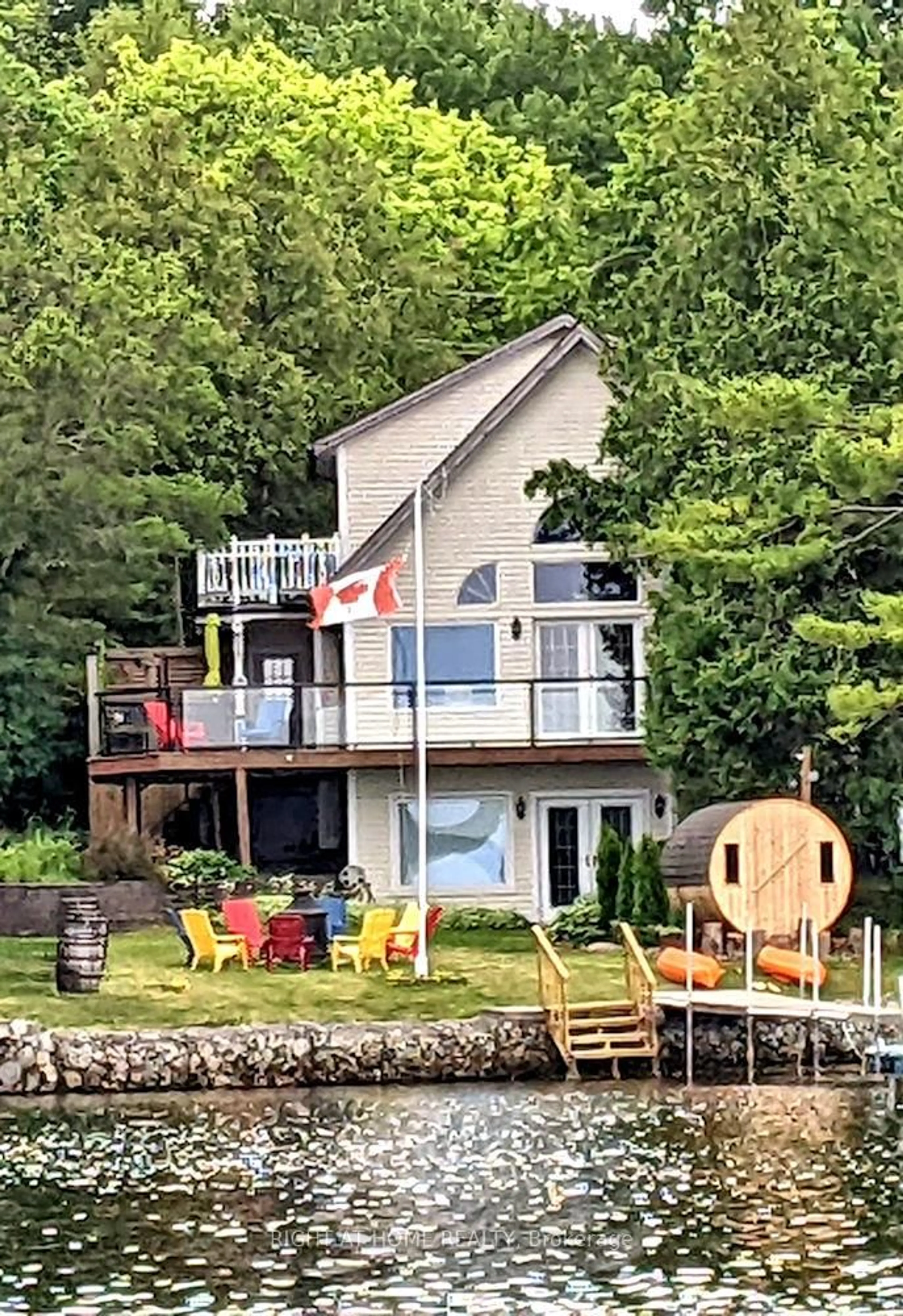 Home with vinyl exterior material, water/lake/river/ocean view for 70 BOURGEOIS BEACH Rd, Tay Ontario L0K 2A0