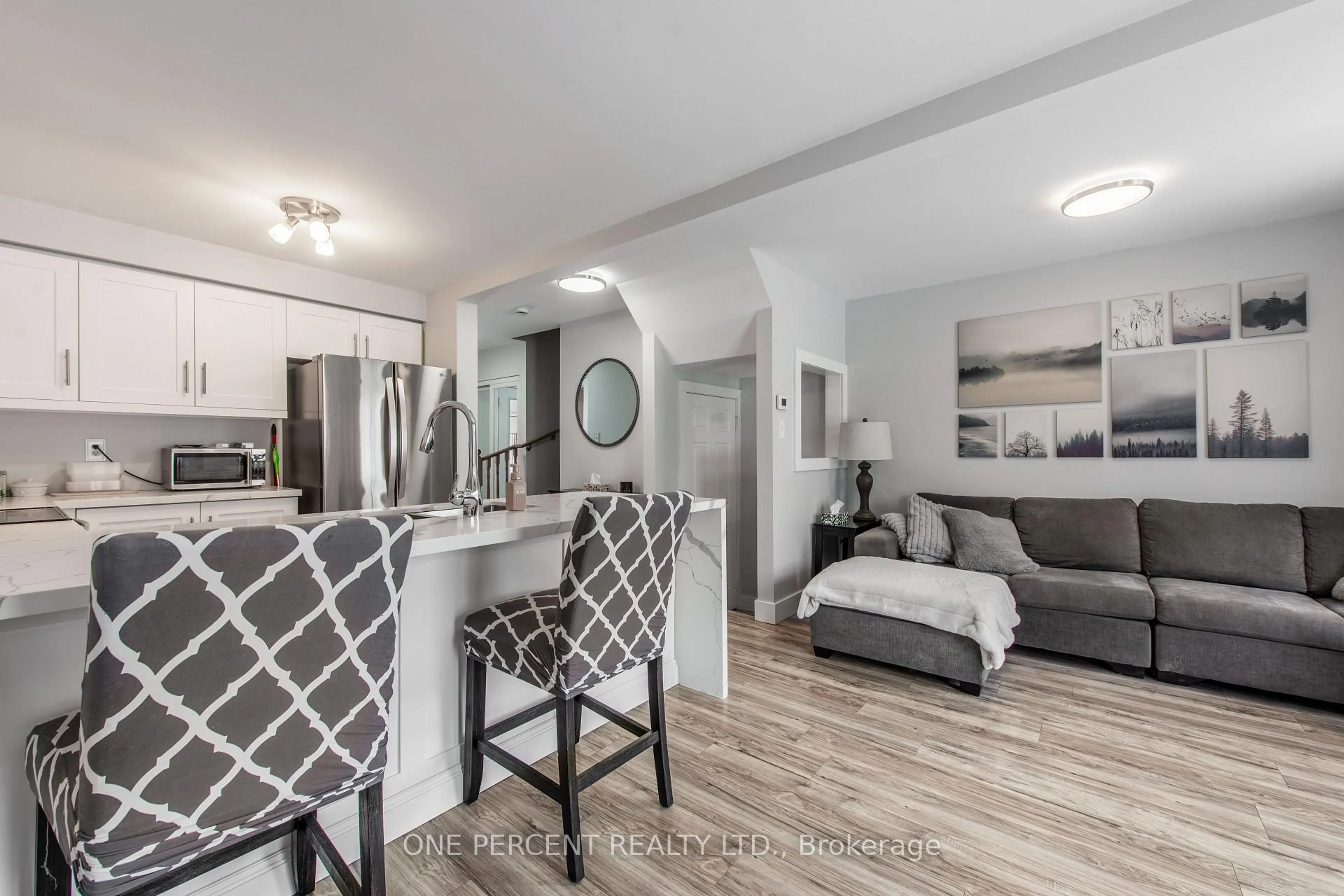 Living room with furniture, unknown for 67 Hawthorne Cres, Barrie Ontario L4N 9Y8