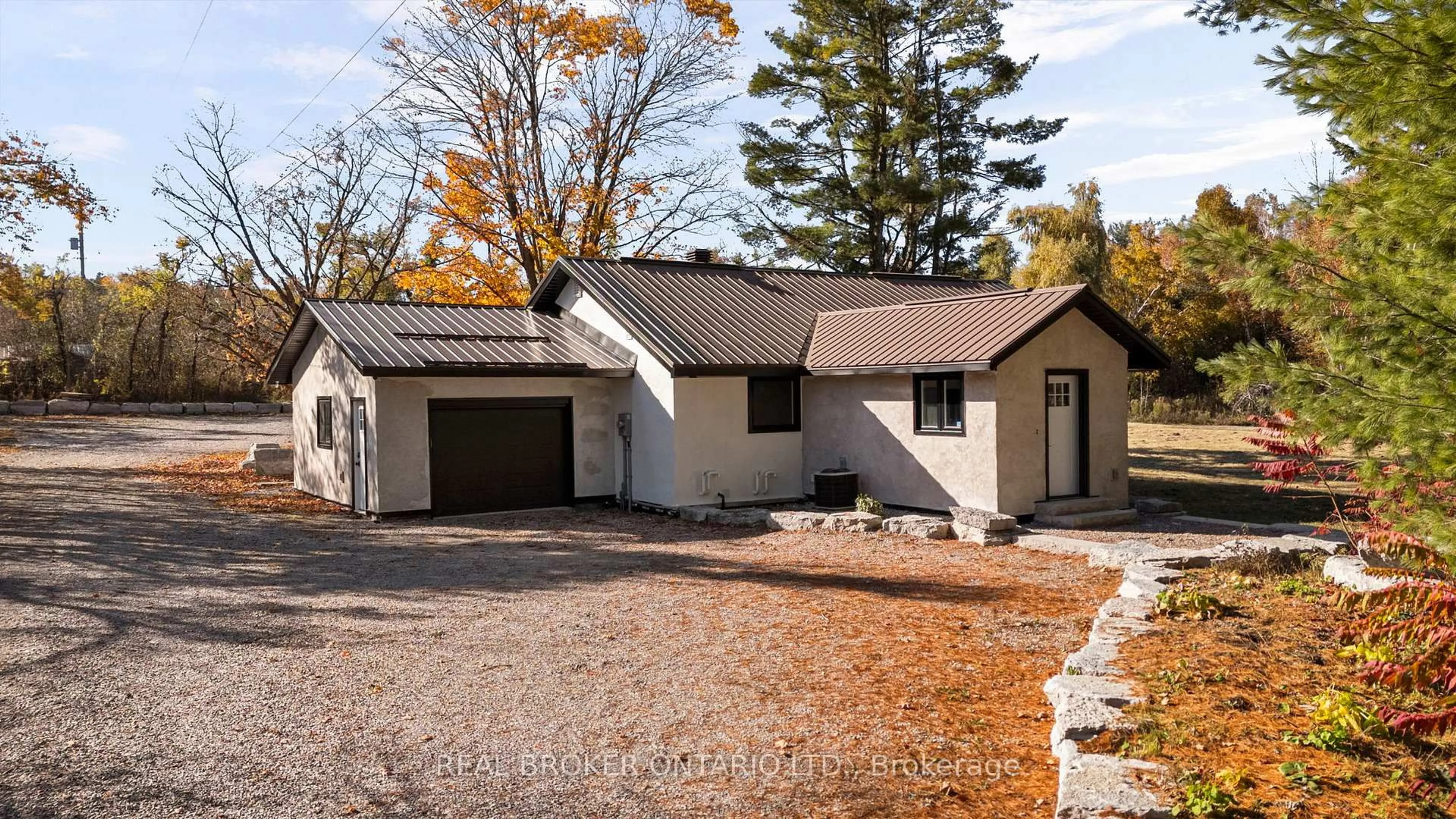 Home with brick exterior material, street for 4382 Uhthoff Line, Severn Ontario L3V 8B7