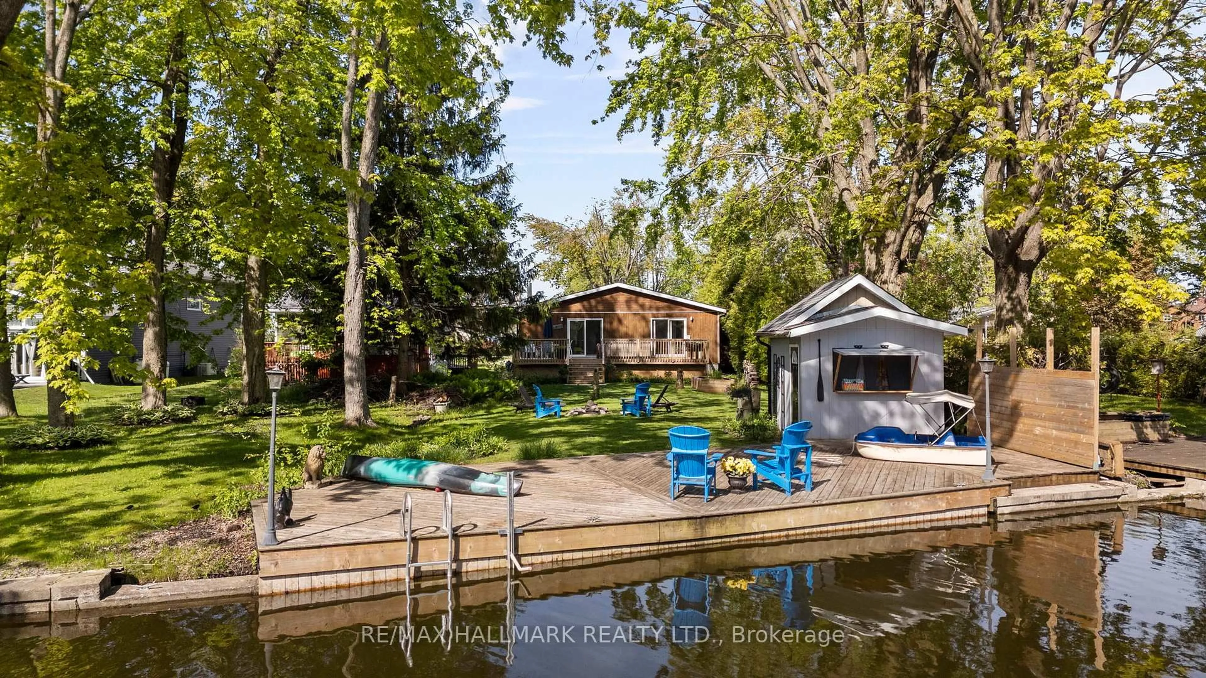 A pic from outside/outdoor area/front of a property/back of a property/a pic from drone, water/lake/river/ocean view for 95 Lake Ave, Ramara Ontario L0K 1B0