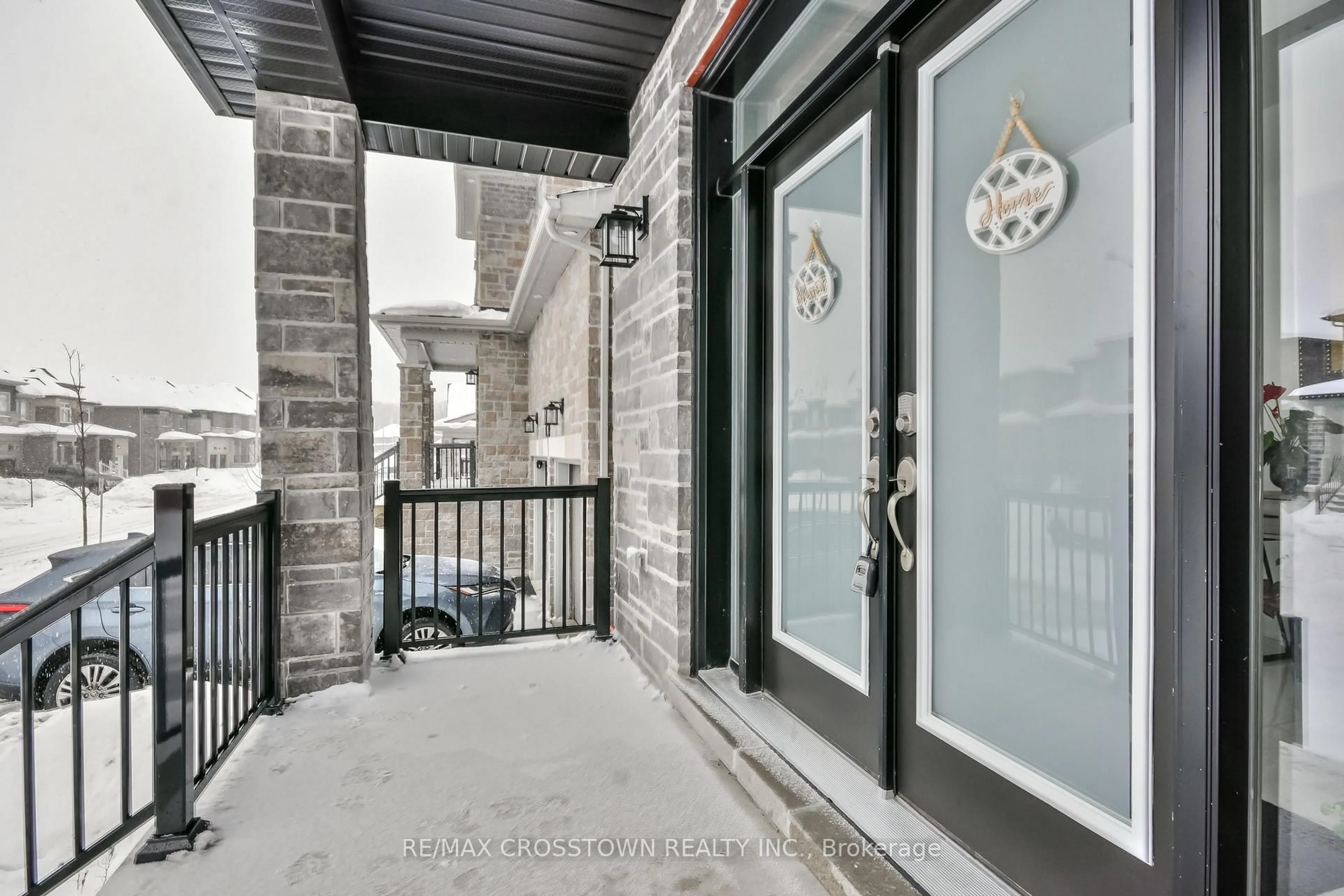 Indoor entryway for 119 Franklin Tr, Barrie Ontario L9J 0B1