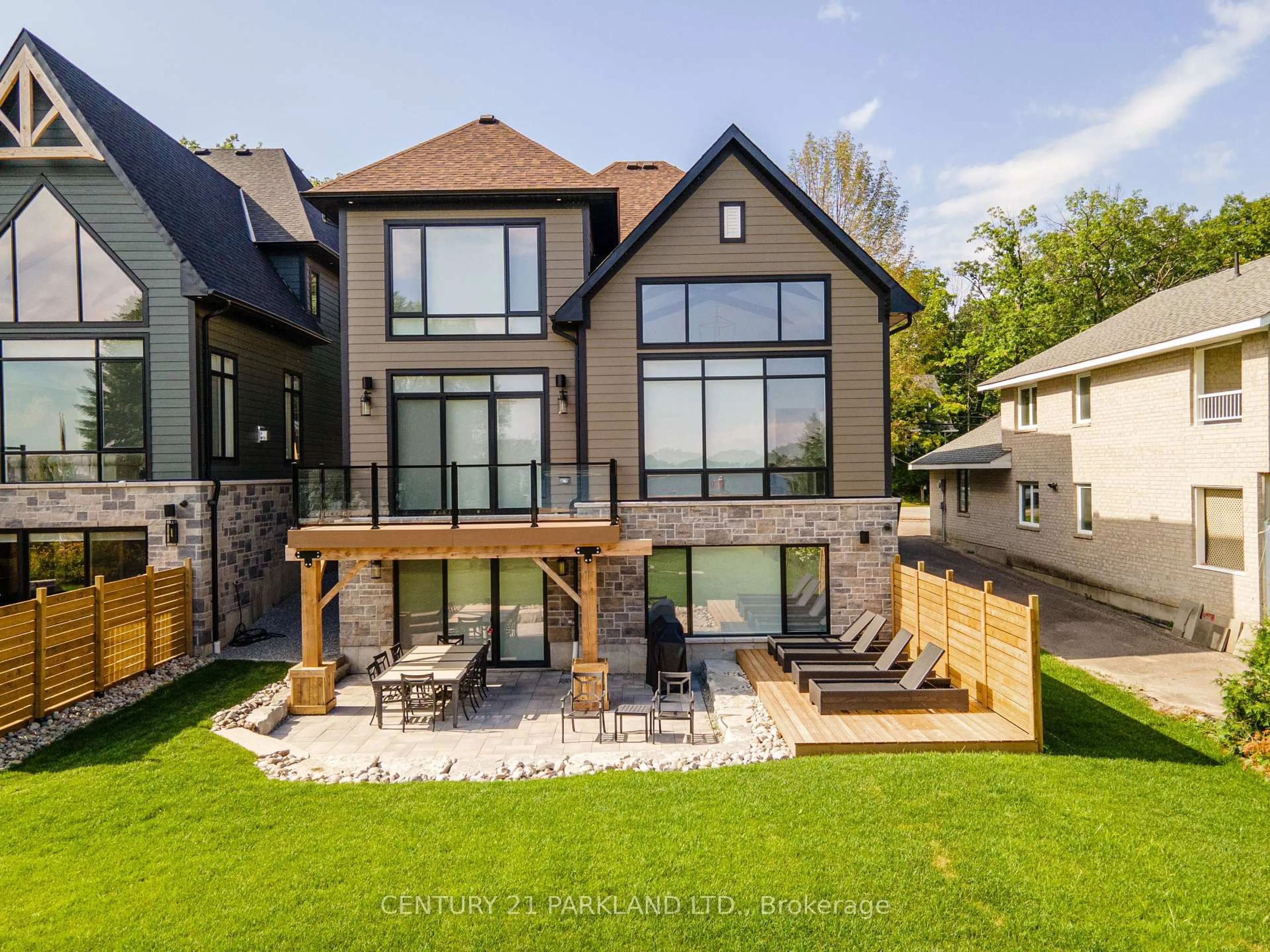 Home with brick exterior material, mountain view for 326 Tiny Beaches Rd, Tiny Ontario L0L 2J0