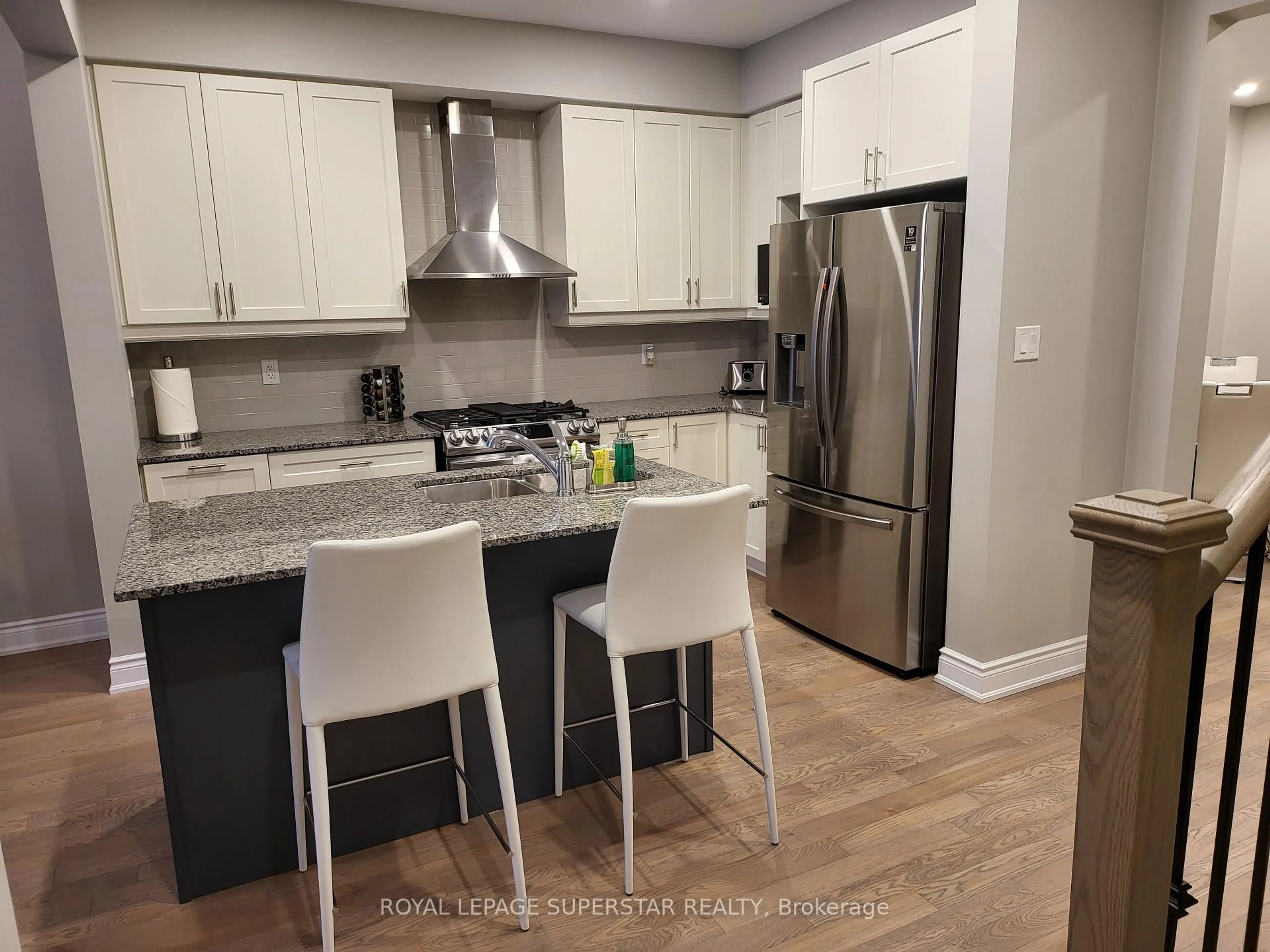 Open concept kitchen, unknown for 13 Eberhardt Dr, Wasaga Beach Ontario L9Z 0K6