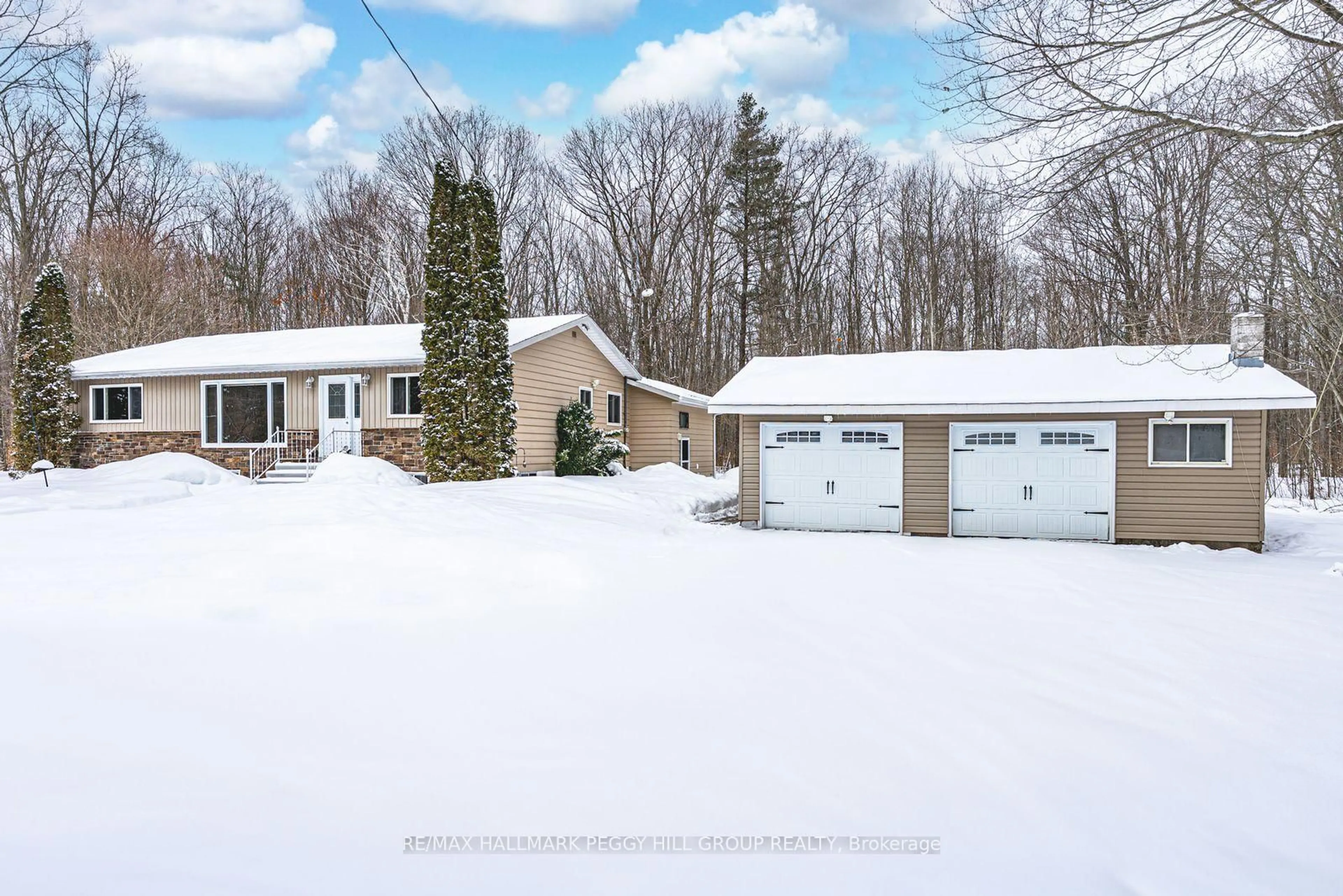 A pic from outside/outdoor area/front of a property/back of a property/a pic from drone, street for 350 5 Concession, Tiny Ontario L0L 2T0
