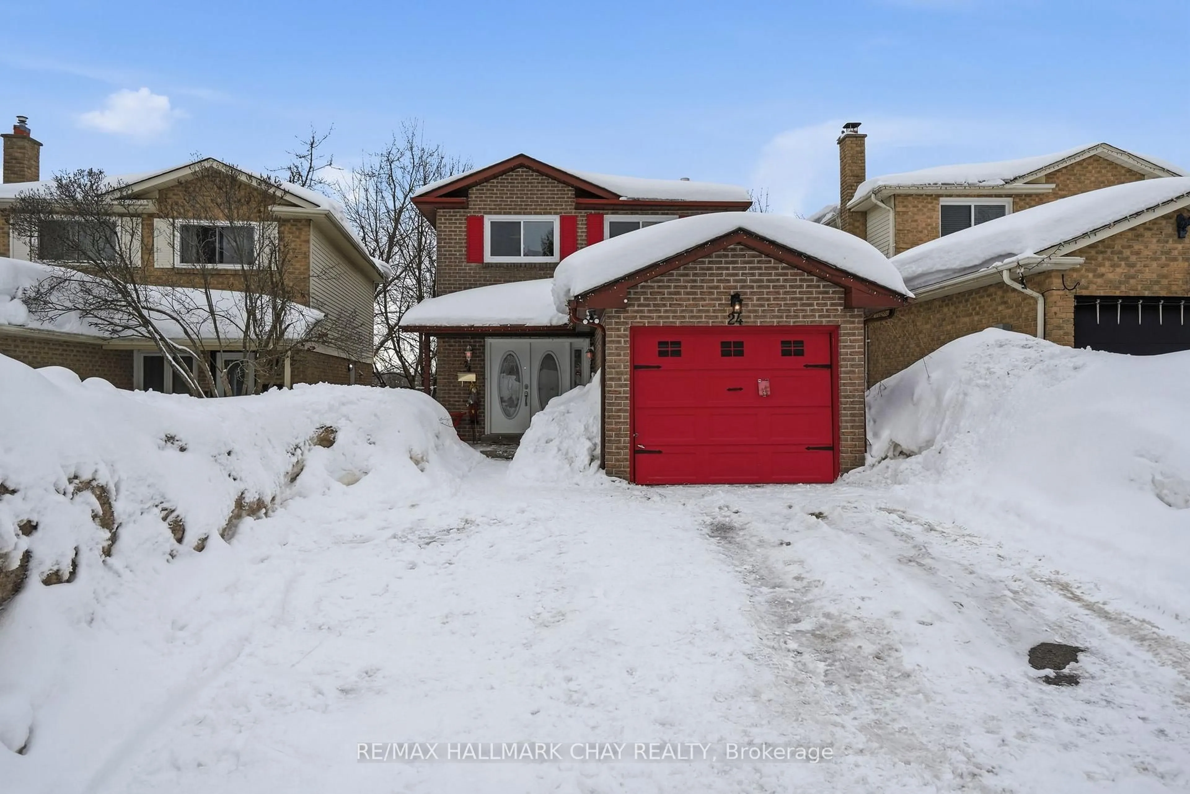 Unknown for 24 Fox Ru, Barrie Ontario L4N 5L5