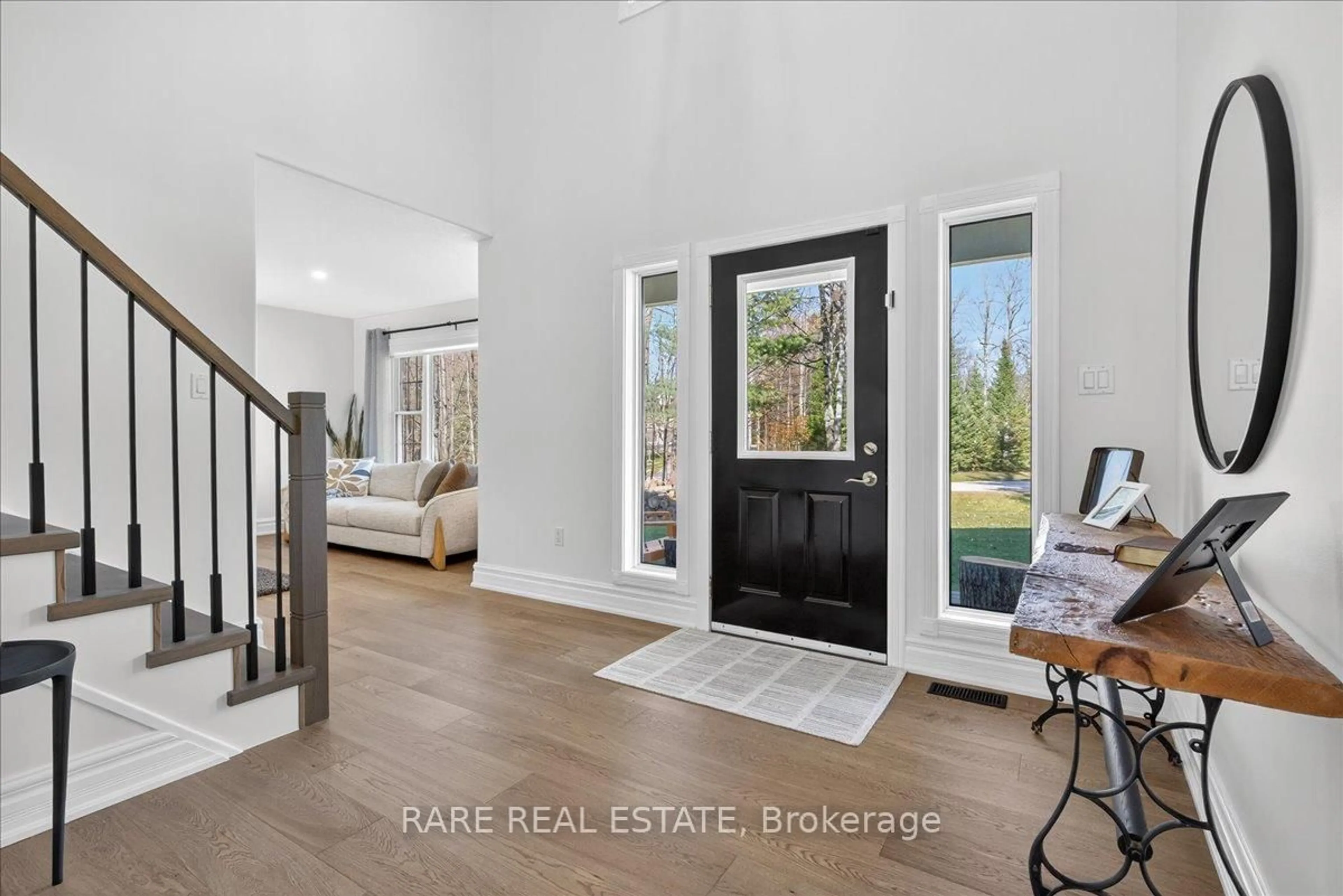 Indoor entryway for 14 Bronze Bird Cres, Clearview Ontario L0M 1N0