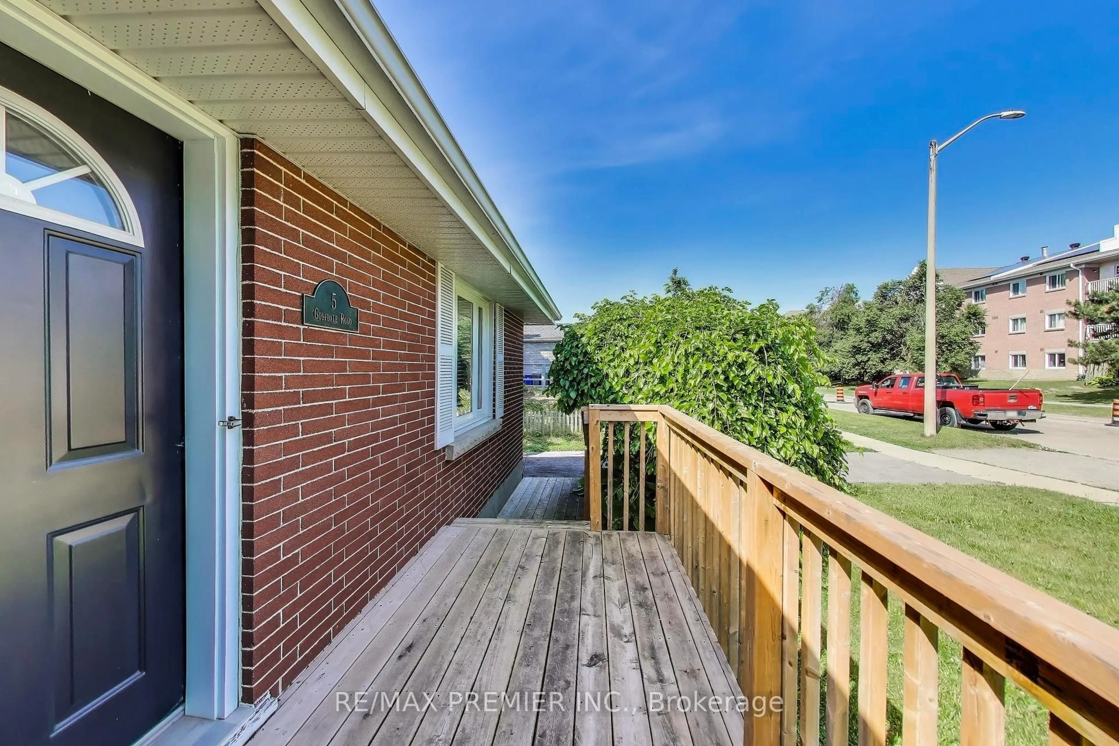 Unknown for 5 Golfdale Rd, Barrie Ontario L4N 6R5