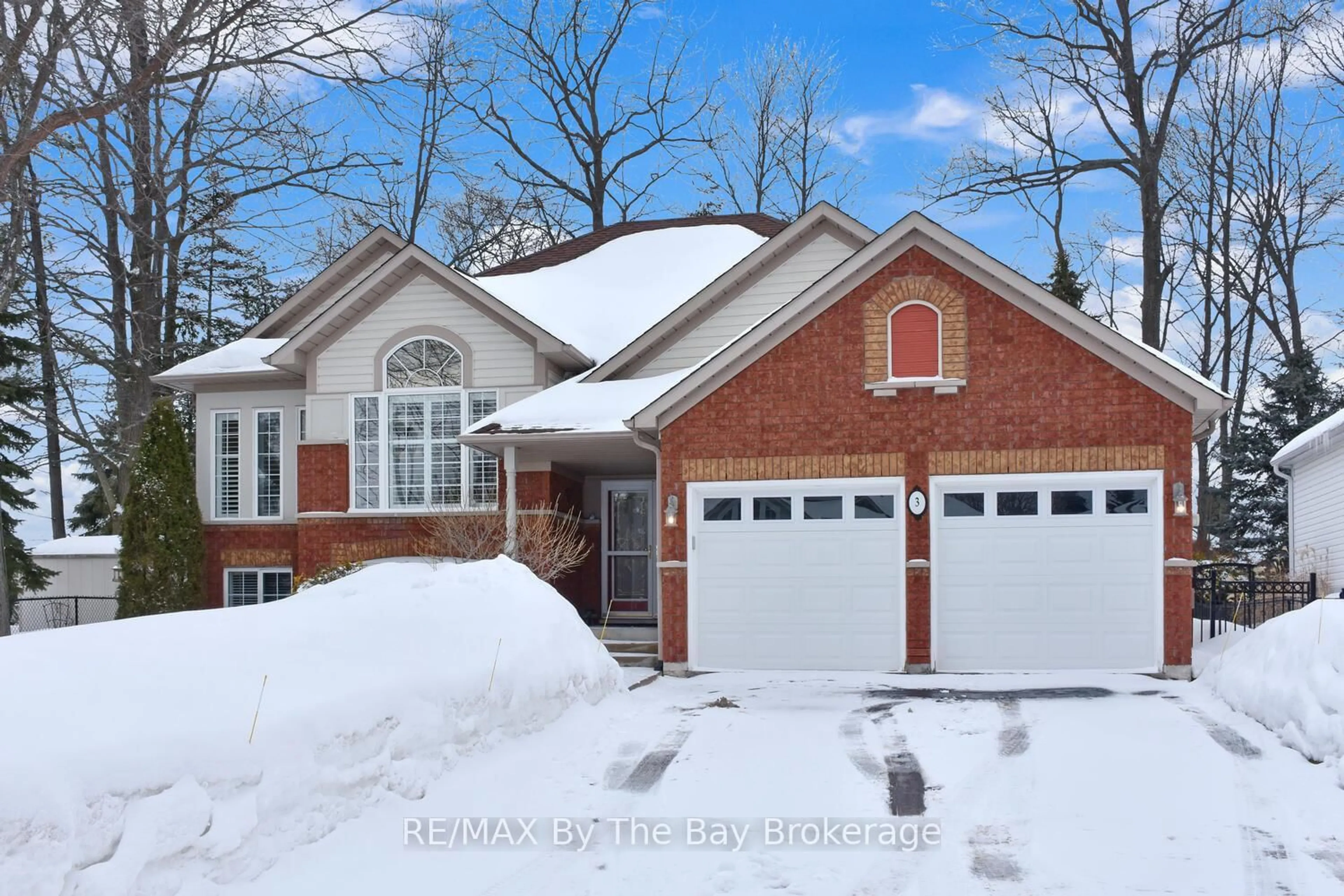 Home with brick exterior material, street for 3 FOXWOOD Cres, Wasaga Beach Ontario L9Z 1M7