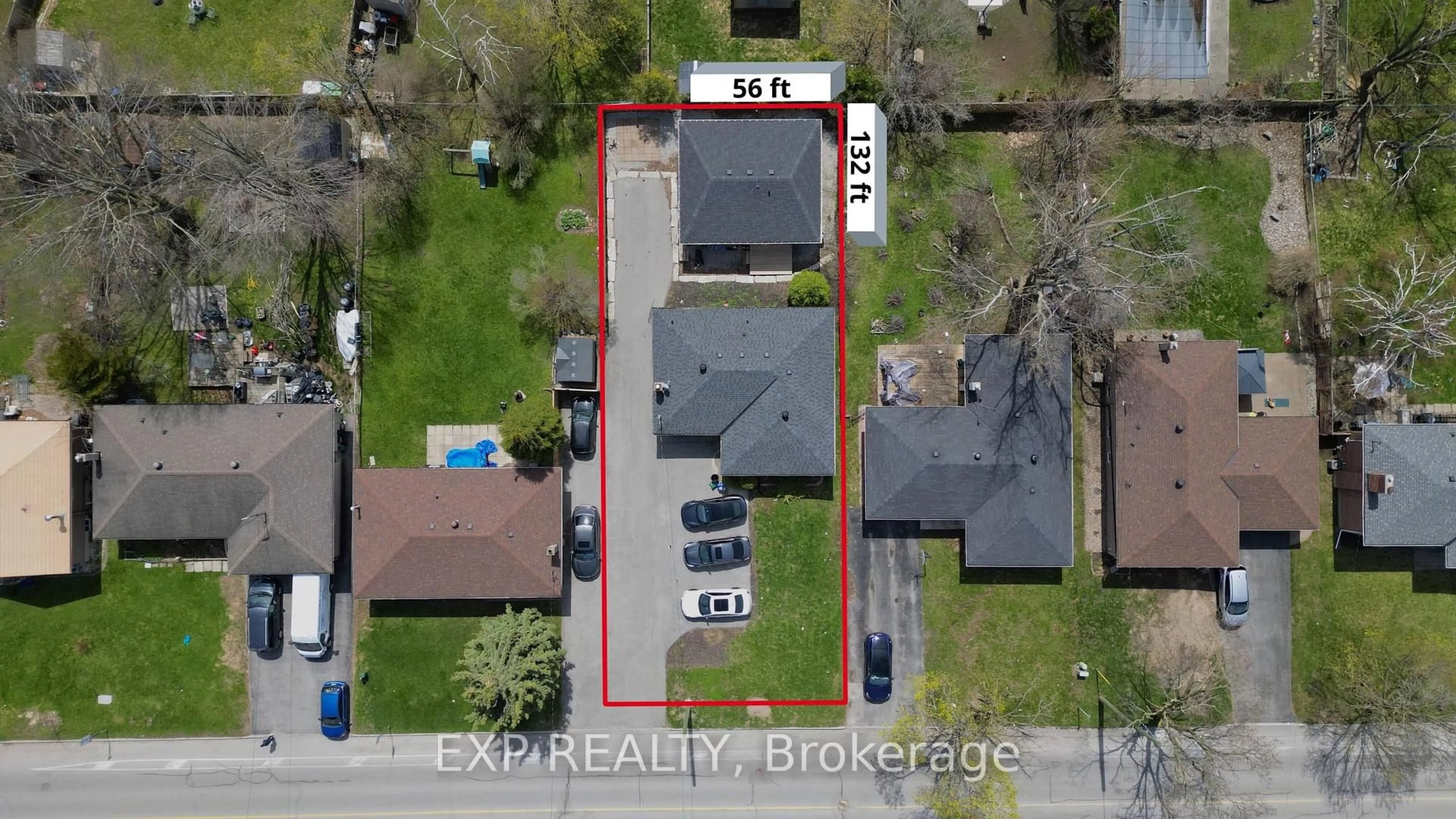 A pic from outside/outdoor area/front of a property/back of a property/a pic from drone, street for 277 Grove St, Barrie Ontario L4M 2R2