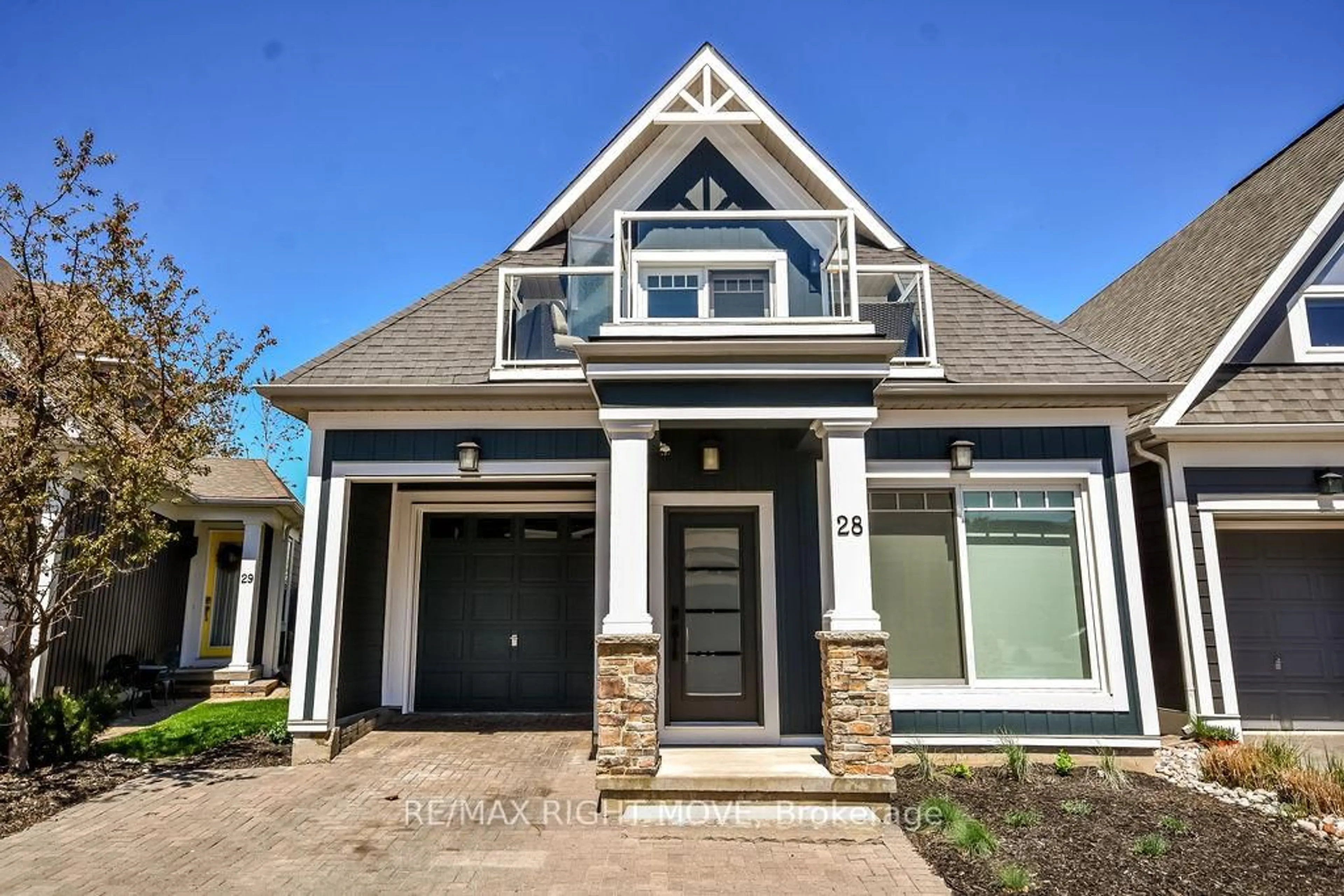 Home with brick exterior material, street for 10 INVERMARA Crt #28, Orillia Ontario L3V 0B7