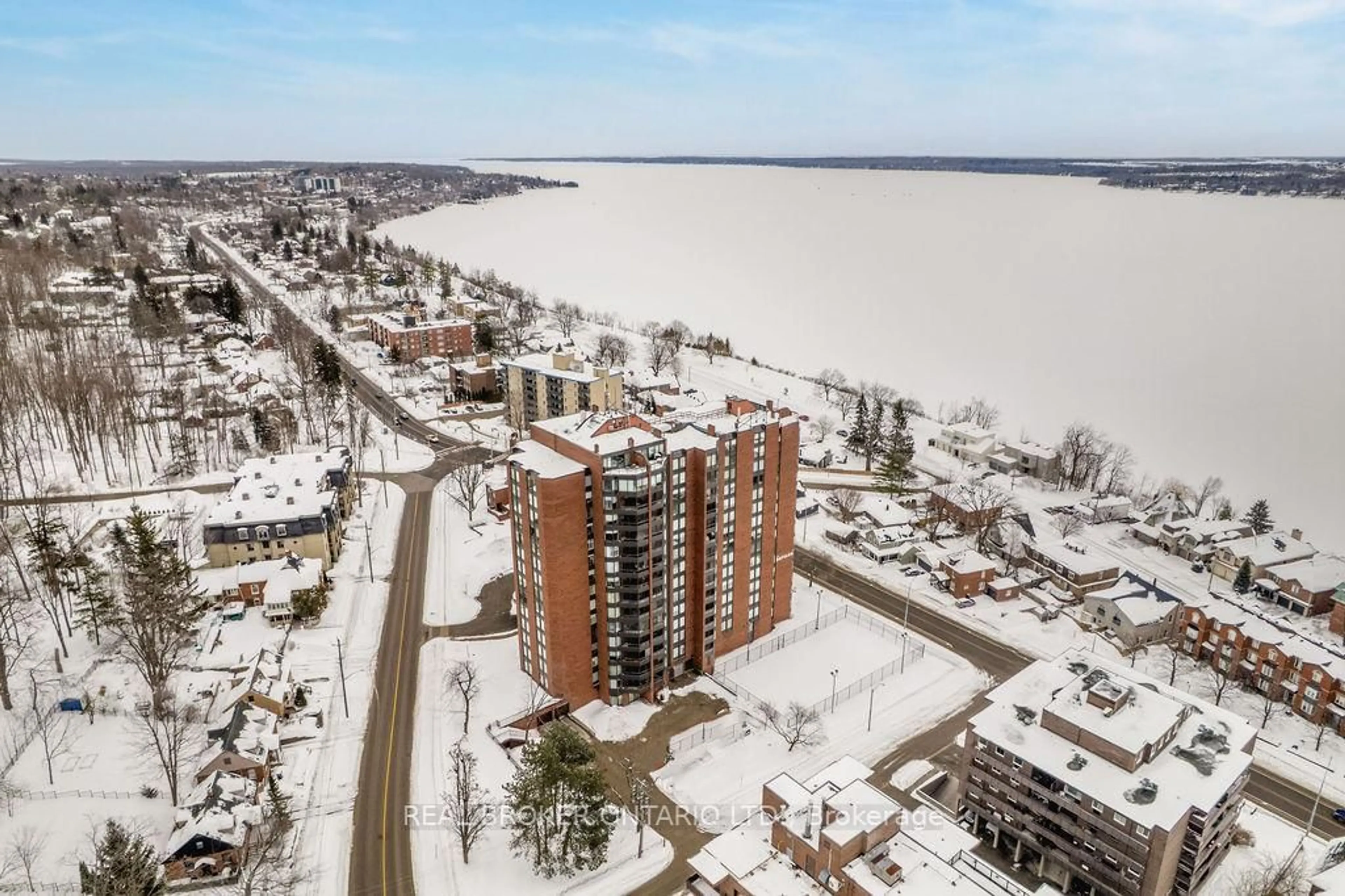 A pic from outside/outdoor area/front of a property/back of a property/a pic from drone, water/lake/river/ocean view for 181 Collier St #208, Barrie Ontario L4M 5L6