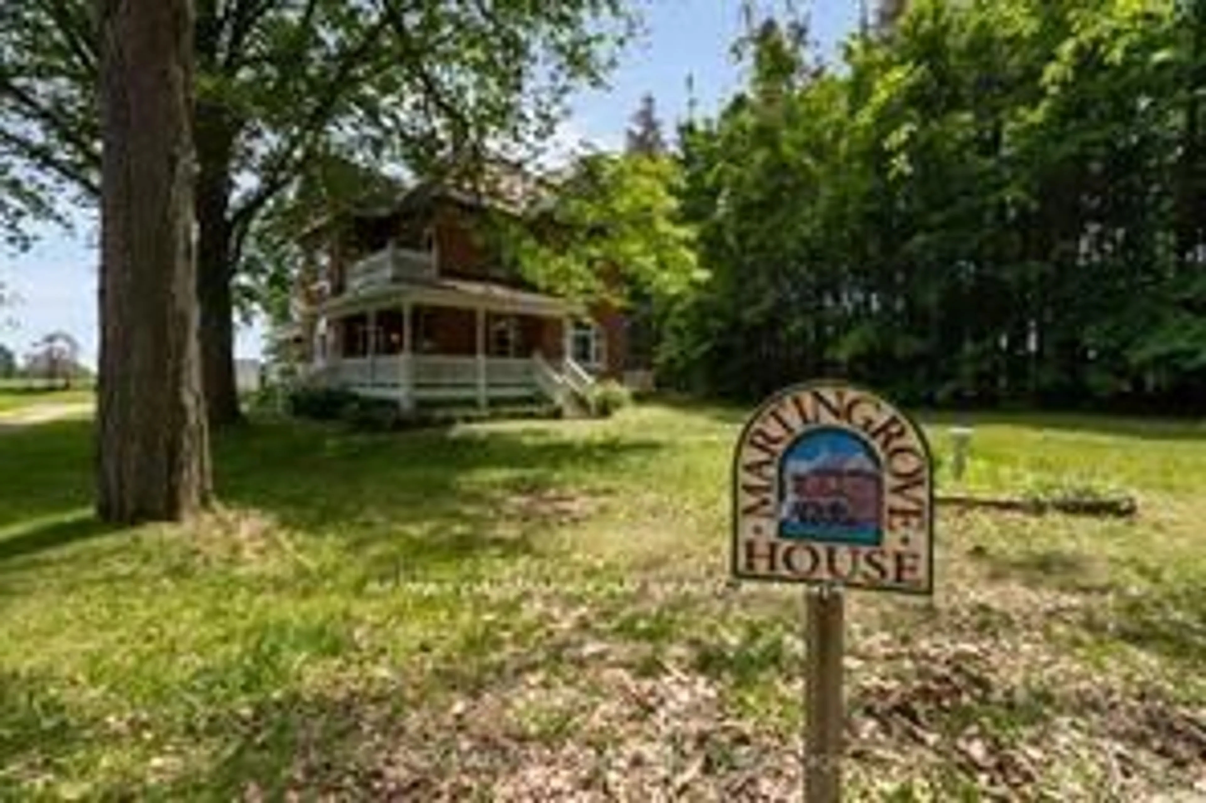 A pic from outside/outdoor area/front of a property/back of a property/a pic from drone, building for 1407 Flos 8 Rd, Springwater Ontario L0L 1P0