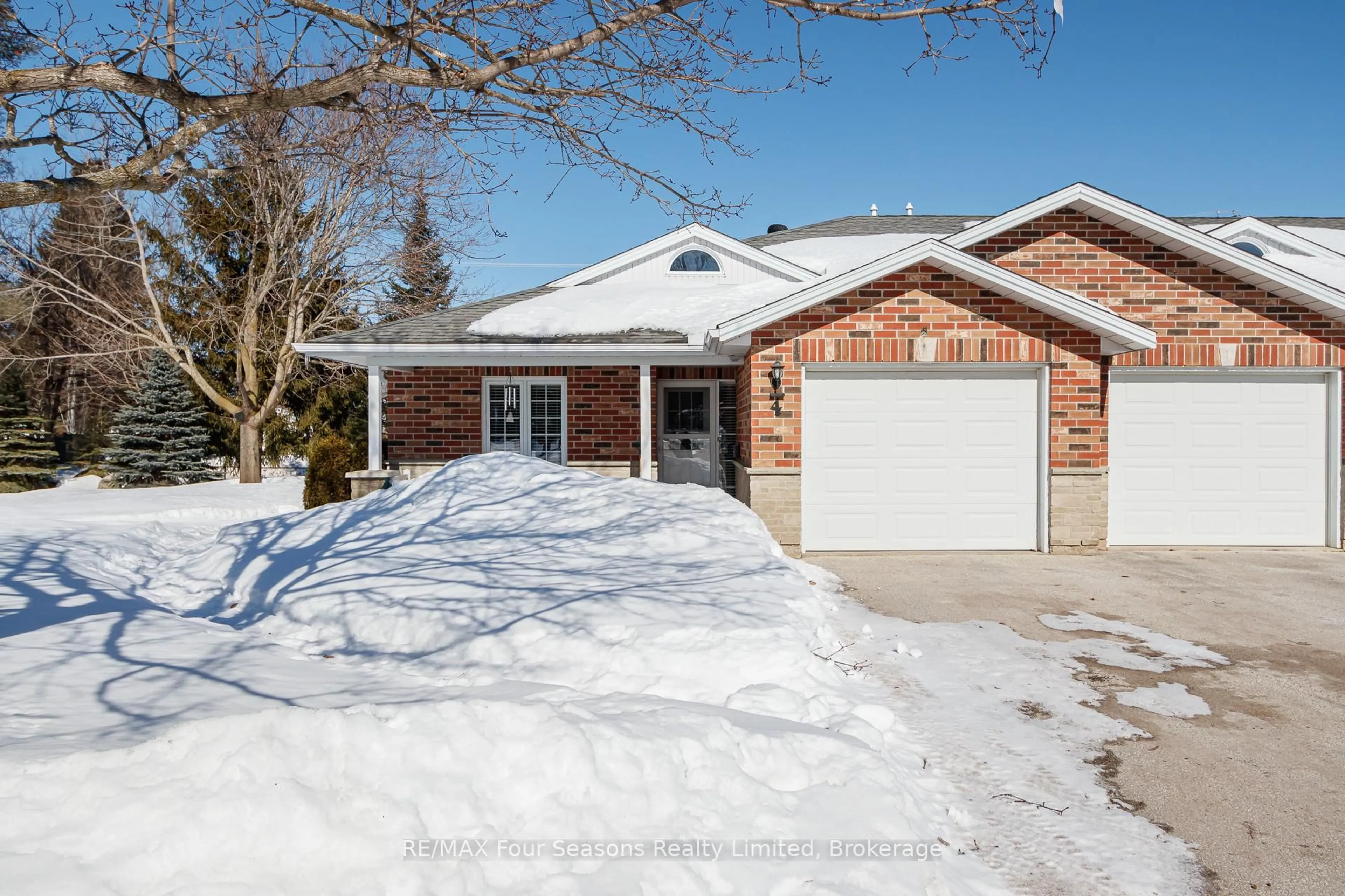 Home with brick exterior material, street for 275 Huron St #4, Clearview Ontario L0M 1S0