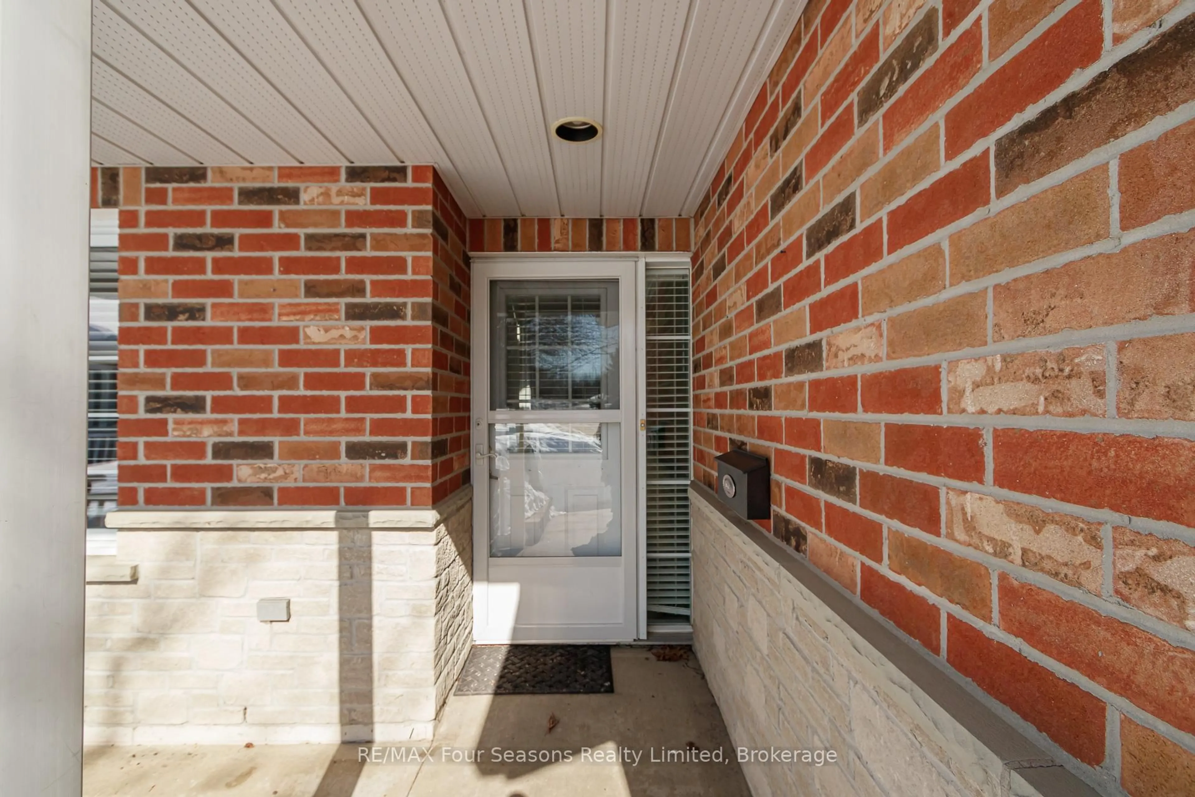 Unknown for 275 Huron St #4, Clearview Ontario L0M 1S0