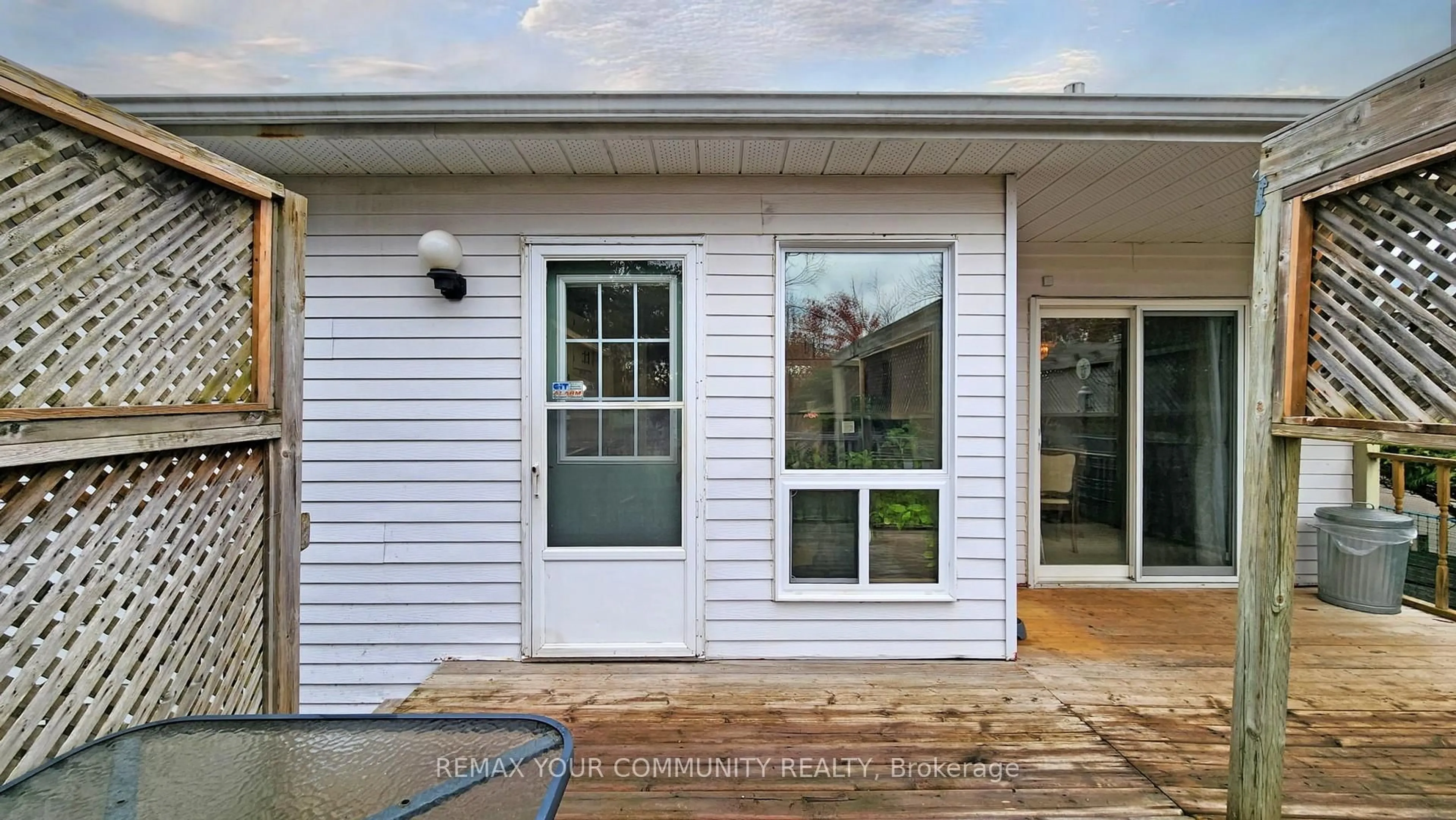 Home with vinyl exterior material, unknown for 167 Little Ave, Barrie Ontario L4N 6L7